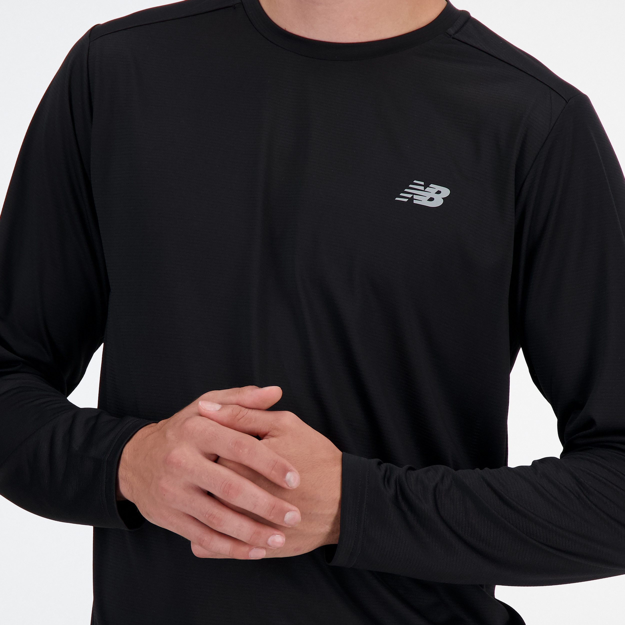 New Balance Laufshirt Sport Essentials Long Sleeve Langarm-Schnitt, mit Rundhalsausschnitt, unifarbenes Design