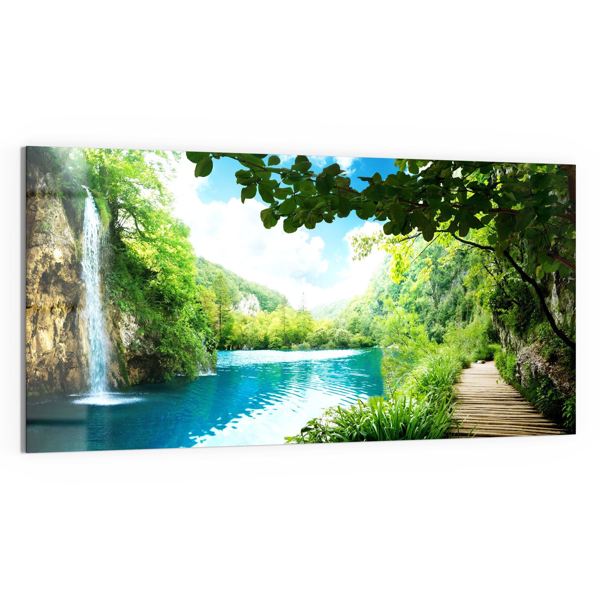 DEQORI Glasbild 'Wasserfall im grünen Wald', 'Wasserfall im grünen Wald', Glas Wandbild Bild schwebend modern