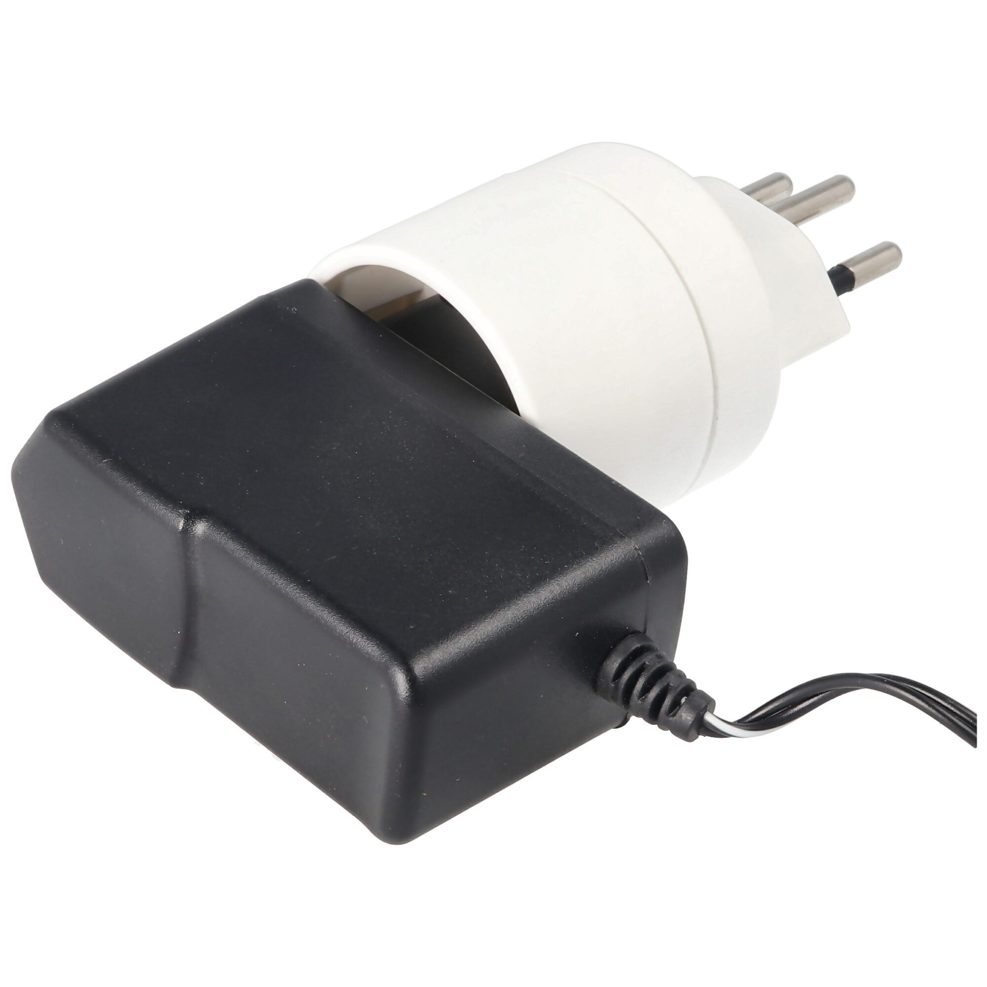 AccuCell Schweiz-Adapter weiss von Schukokupplung auf schweizer Stecker 230 Vo Akku-Ladestation – Bild 5 von 5
