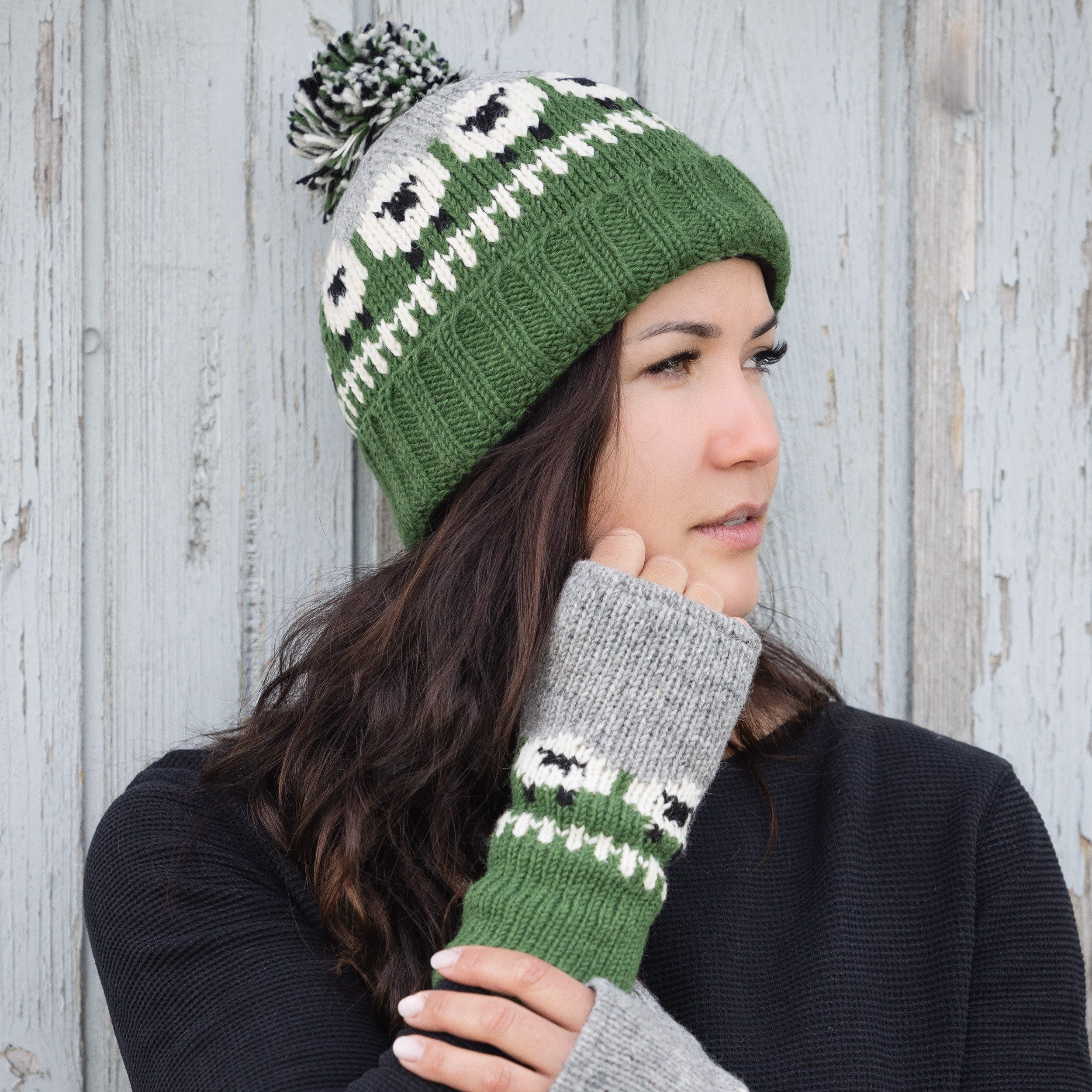 McRon Strickmütze Bommelmütze im Schaf Design Modell Samara hoher Schurwoll günstig online kaufen