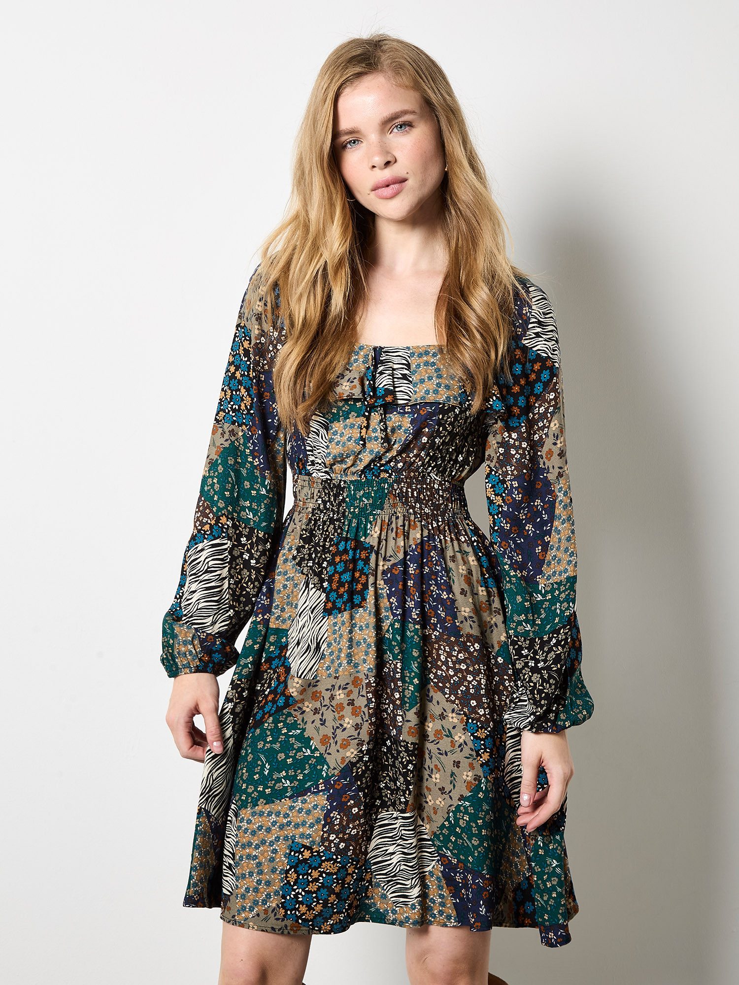 Apricot Minikleid Patchworkkleid mit Smokdetails und Ballonärmel günstig online kaufen