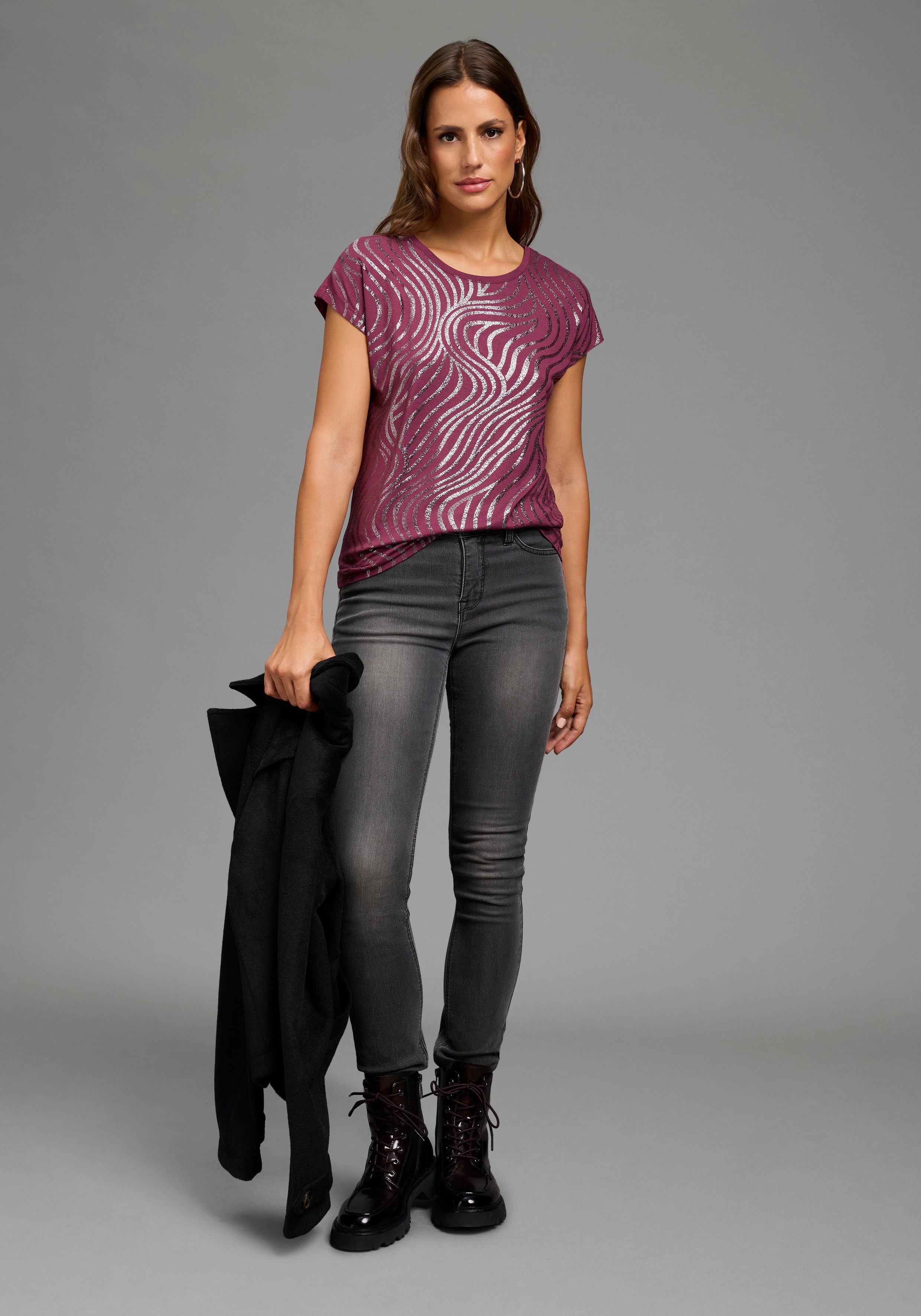 Zum Outfit 11