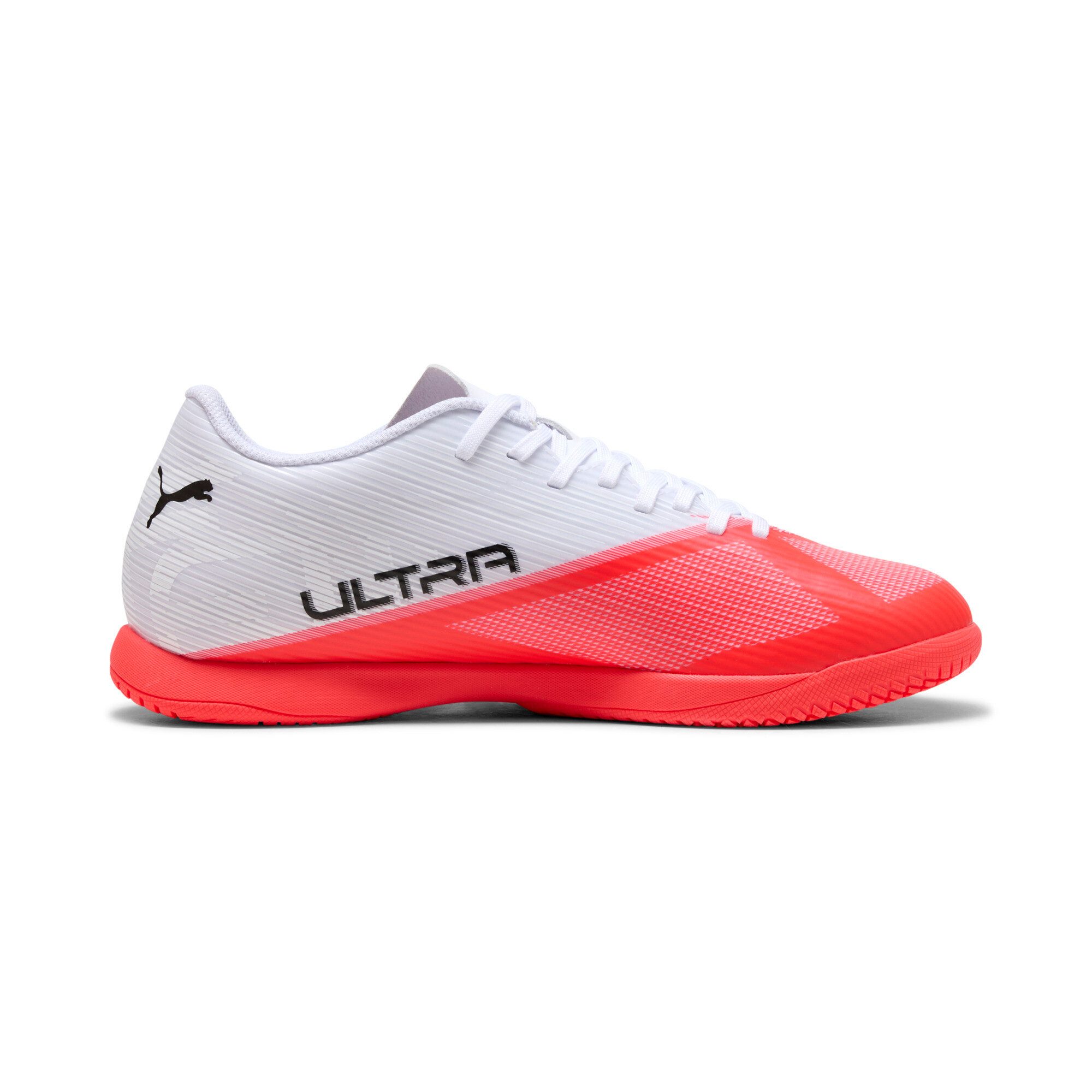 PUMA ULTRA 7 PLAY IT Fußballschuh für Halle und Straße
