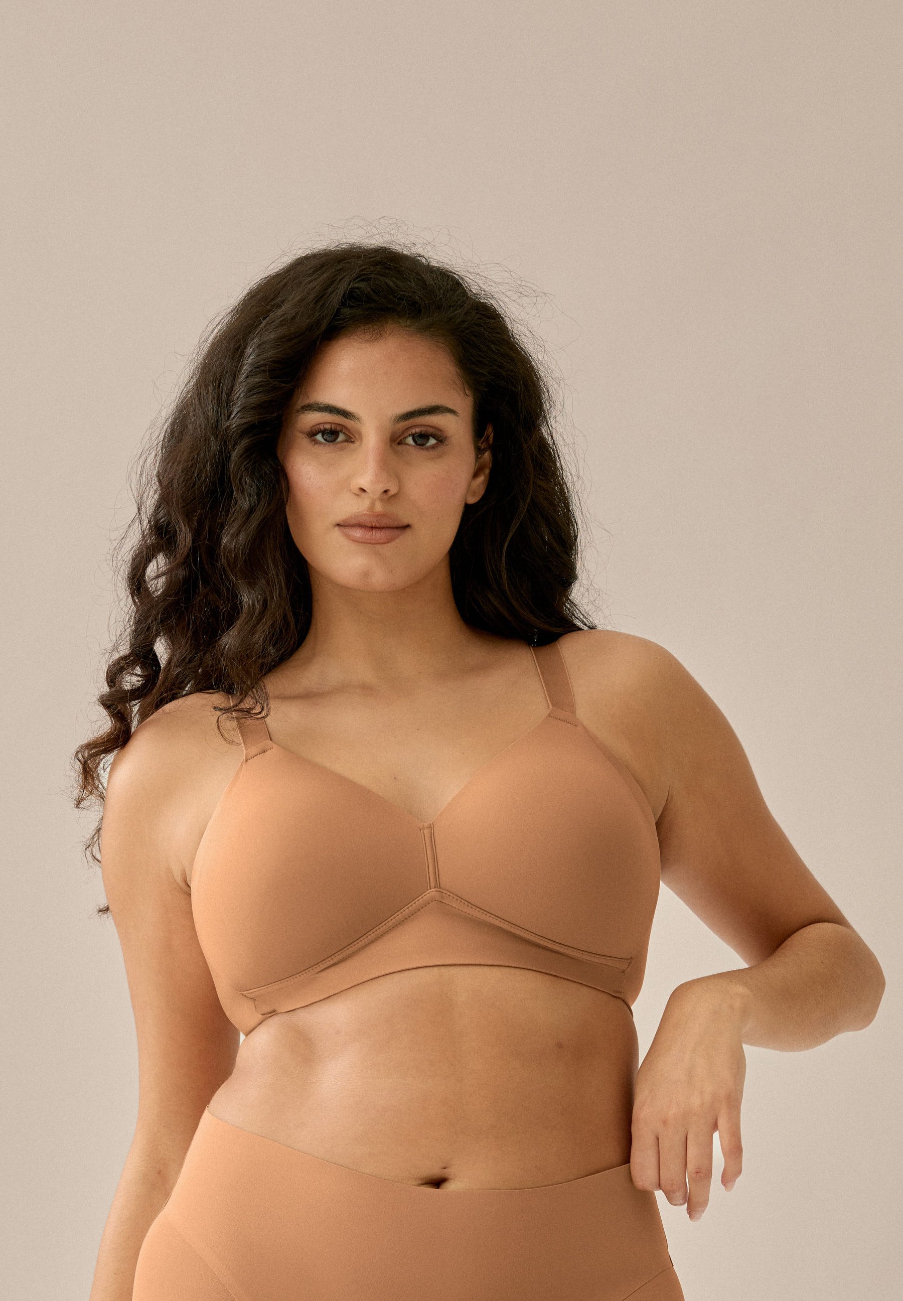 Naturana Soft-BH Smoothing flache nahtlose Abschlüsse, breites Unterbrustband, ohne Bügel, basic