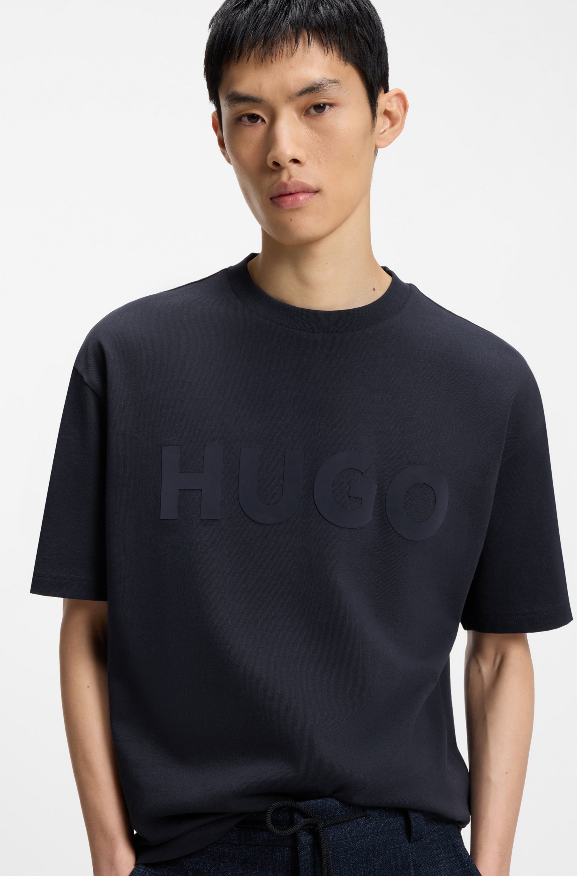 HUGO T-Shirt Dinkee Oversized-Fit, reine Baumwolle, Logo-Druck
