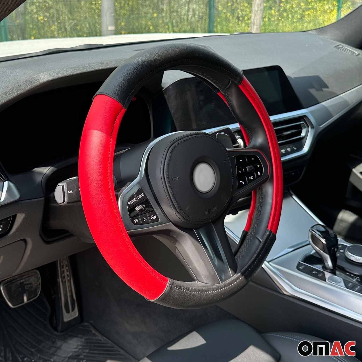 OMAC Steering Wheel Cover, Steering Wheel Protector, Red/Black, Ø38-40 cm (1-piece), Odorless, Easily Adjustable, Flexible