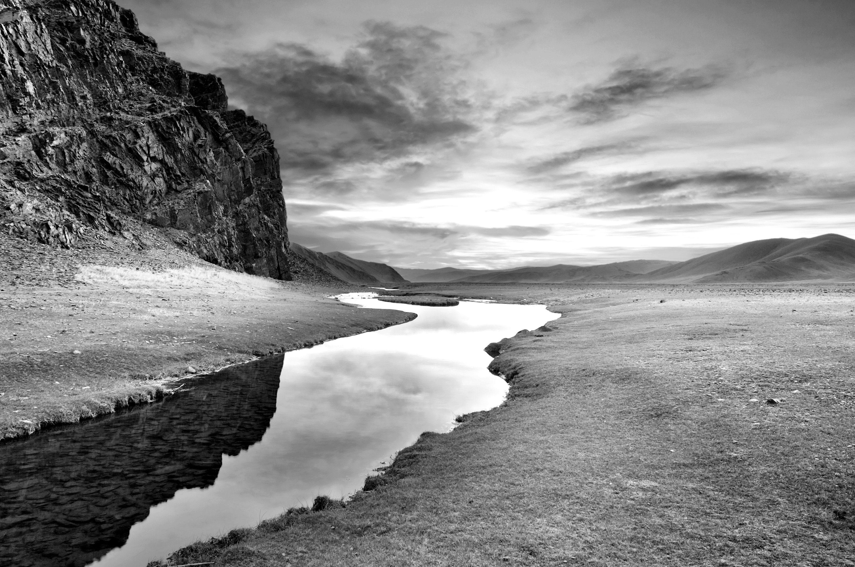 Papermoon Fototapete Landschaft schwarz & weiß