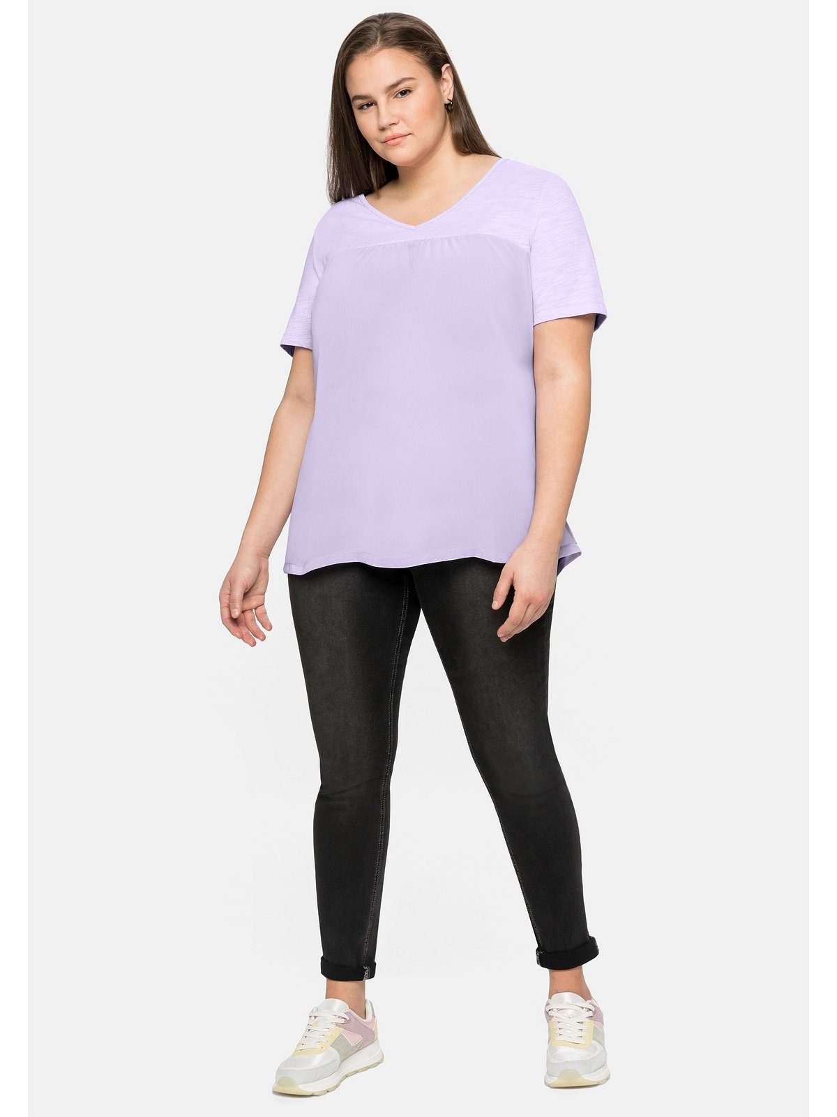 T-Shirt lavendel Sheego in Materialmix, Größen im Große A-Linie