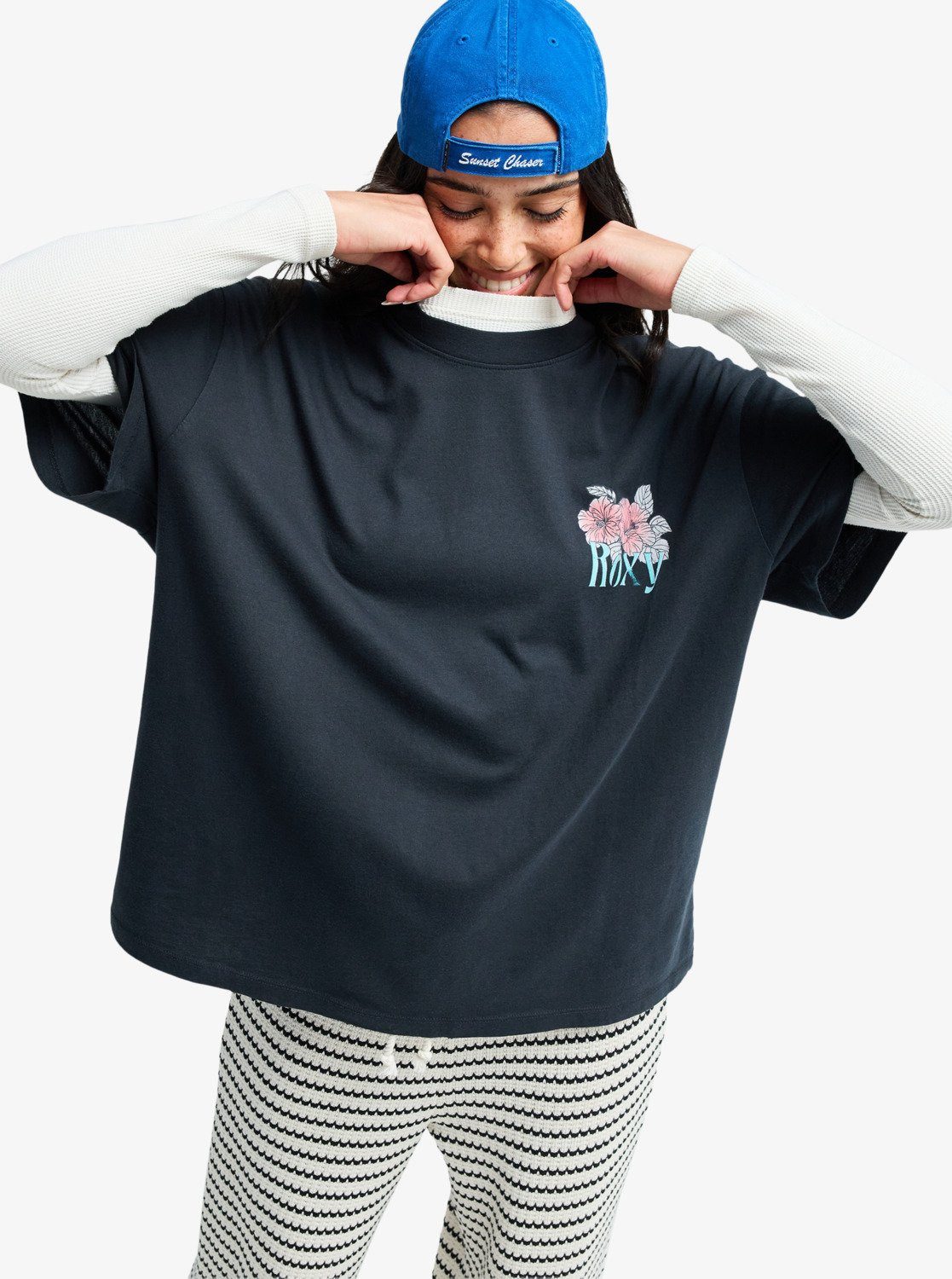 Roxy T-Shirt TALLOVERSIZE WASHED Kurzarm, lässiger Stil, für Alltag und entspannte Aktivitäten
