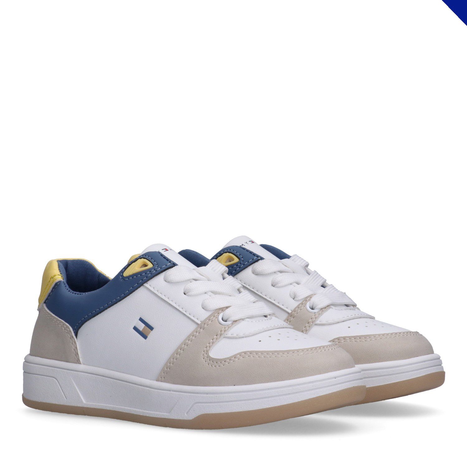 Tommy Hilfiger Sneaker Basket Sneaker, Halbschuh, Schnürschuh im Retro Look