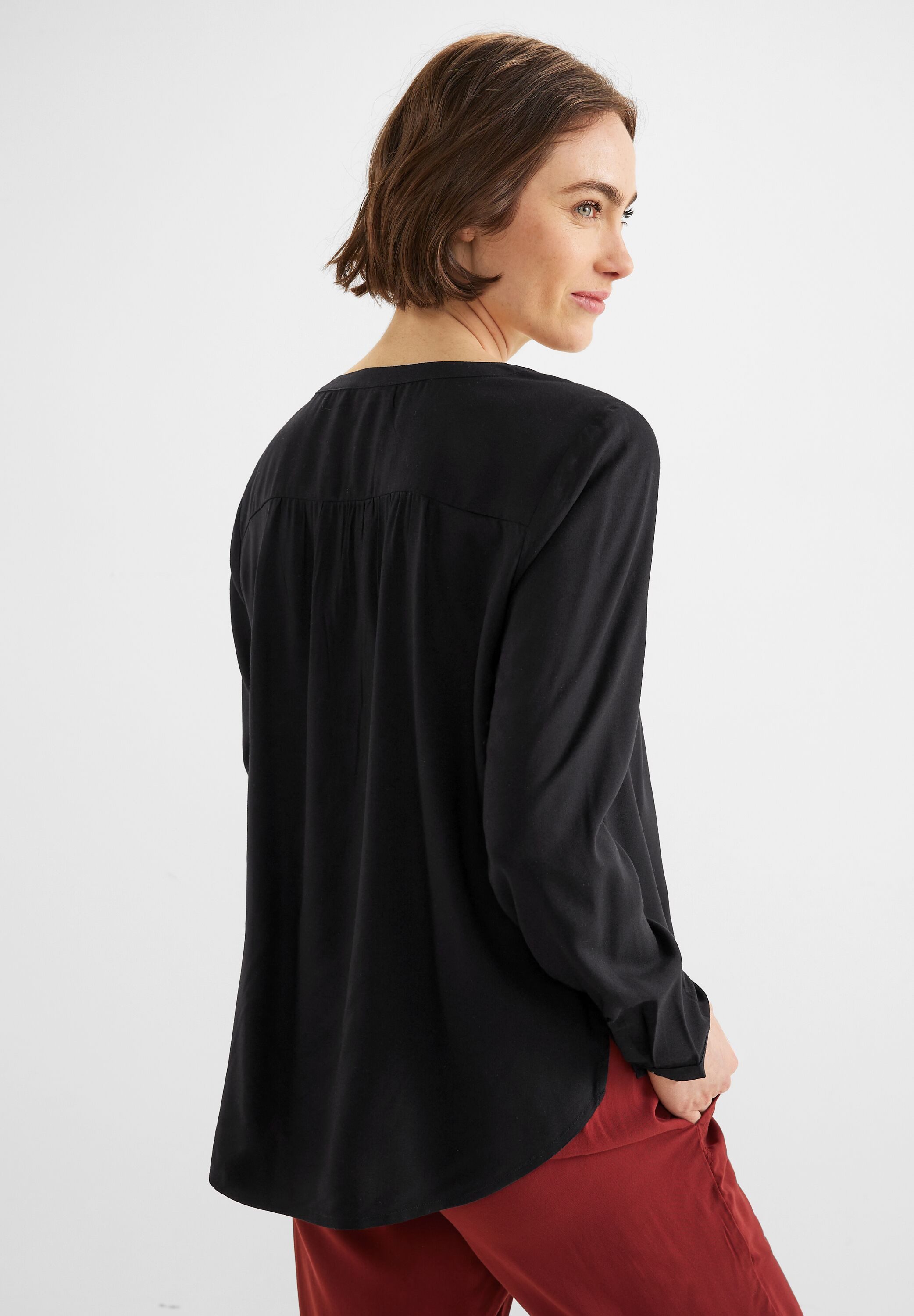 Street ONE Damenbluse „EOS_Style“ – Unifarbe, Mit Rundhals Und Knopf-Bündchen