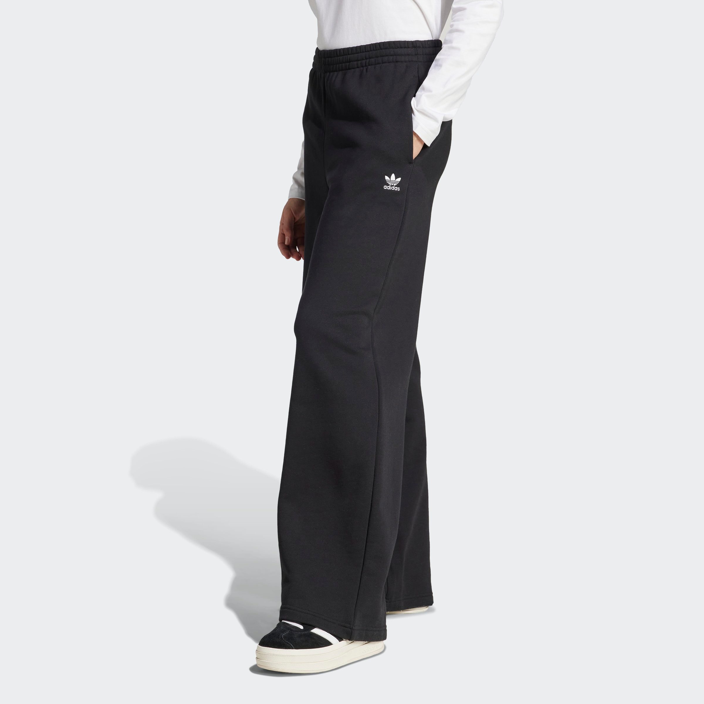 adidas Originals Sporthose ESS WL PANT FT sportlicher Stil, für vielseitige Einsatzmöglichkeiten, weites Bein