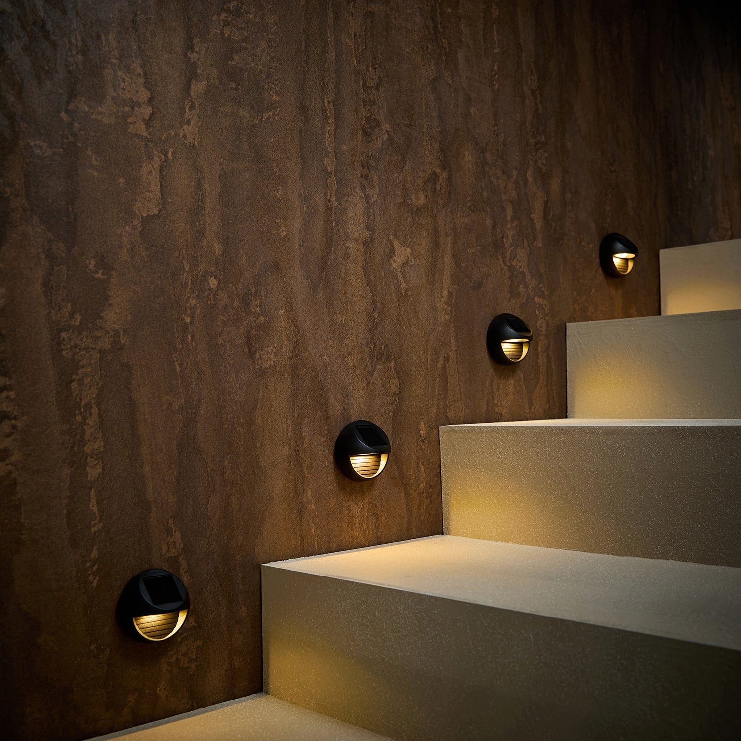 Lights4fun LED Gartenleuchte 4er Set Warmweiße Mini Solarleuchten für Zaun, Beetkante & Treppe