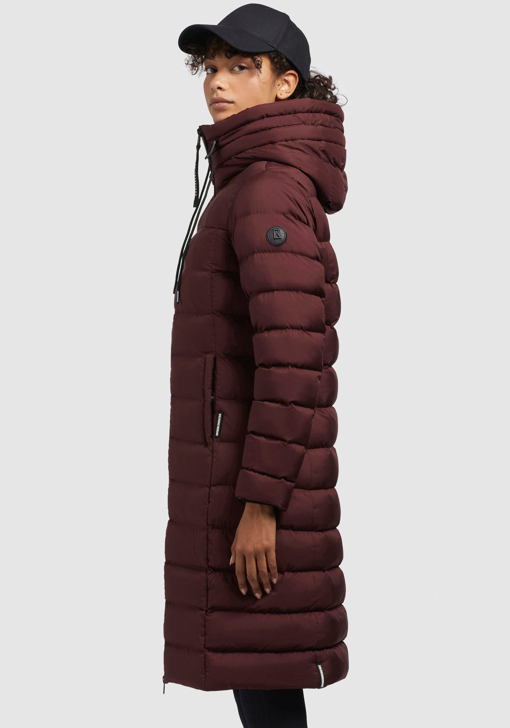 khujo Steppmantel AETHE knielanger Schnitt, mit Kapuze, hochschließender Kragen, aus Polyester