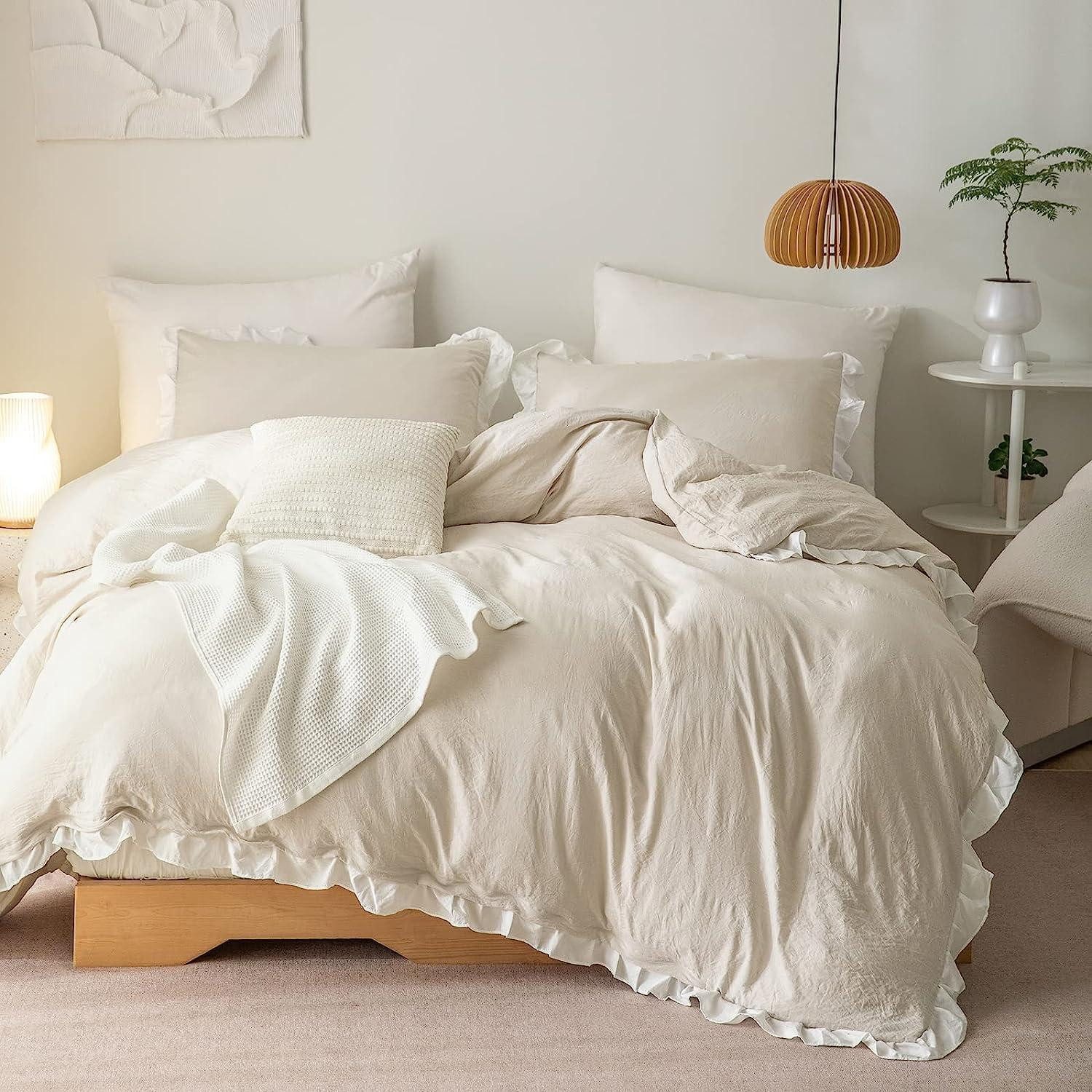 LuxusKollektion Bettwäsche Bettwäsche 135x200 Beige/Weiß Rüschen