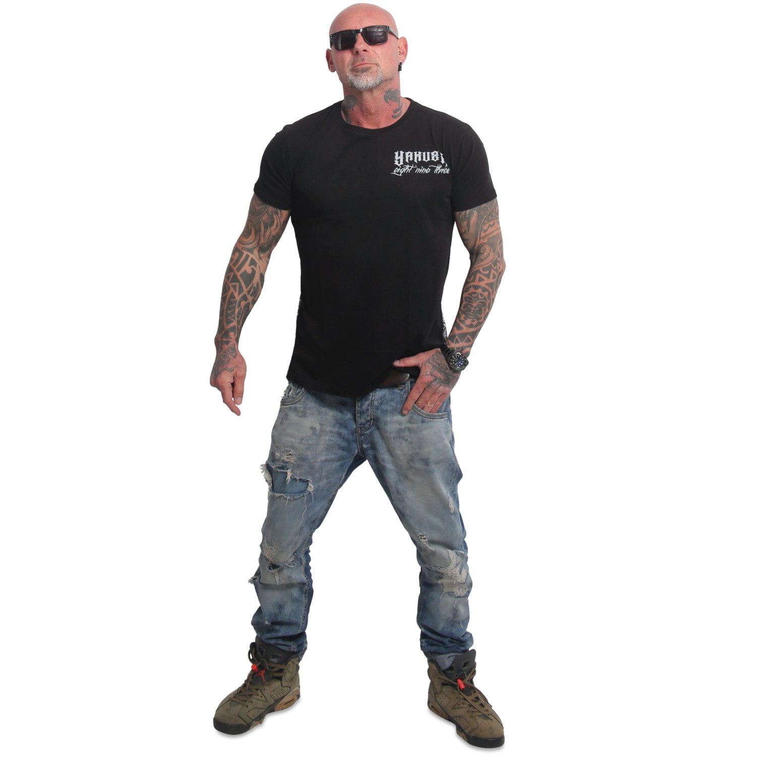 YAKUZA T-Shirt Behaving