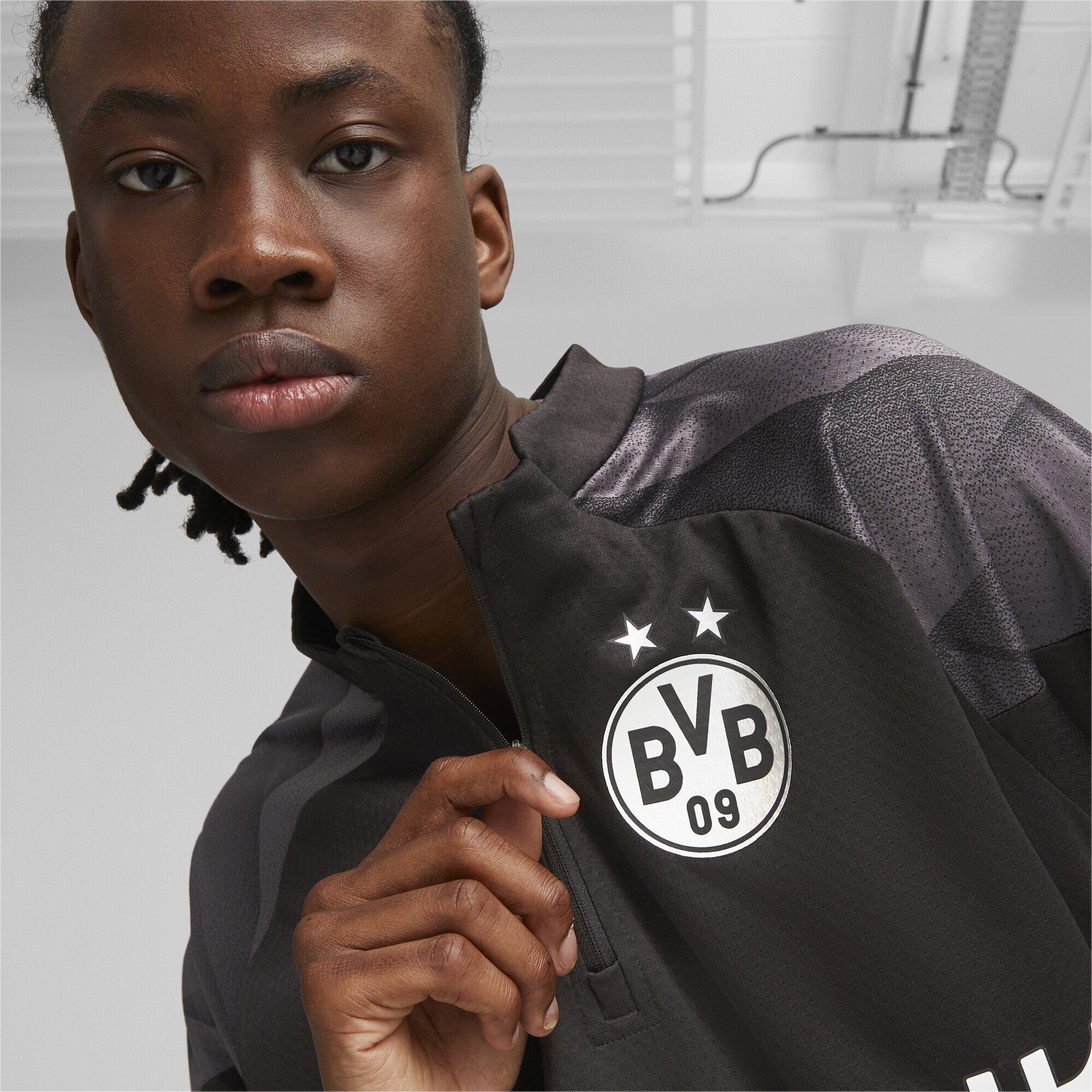 PUMA Trainingsshirt Borussia Silver mit Fußball-Trainings-Top Metallic Black Dortmund