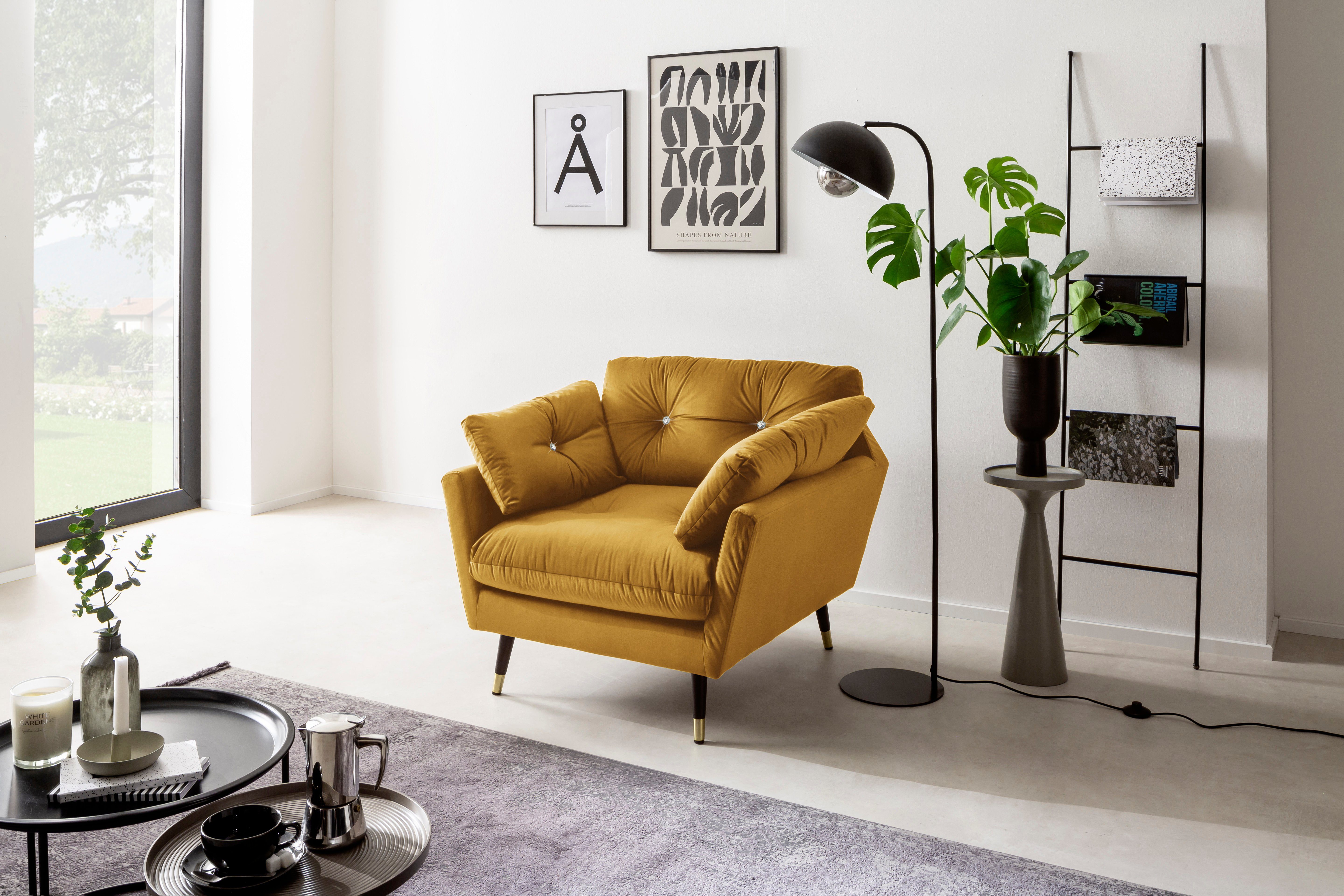 Trends by mit und Amira, Applikationen Strasssteinen mustard goldfarben Loungesessel HG