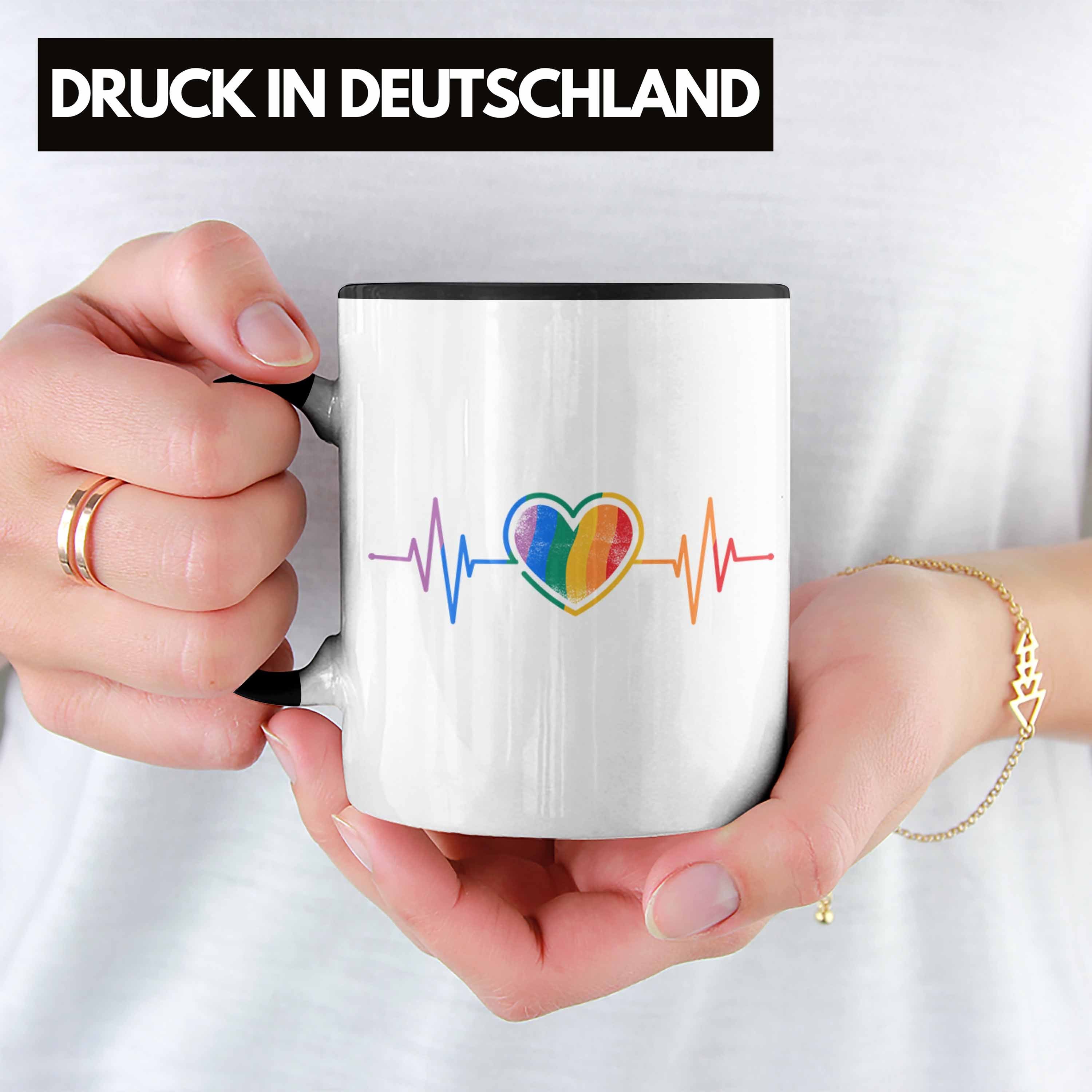 Trendation Tasse Trendation - LGBT Schwarz Tasse Grafik für Geschenk Schwule Regenbogen Lesben Lustige Herzschlag Transgender