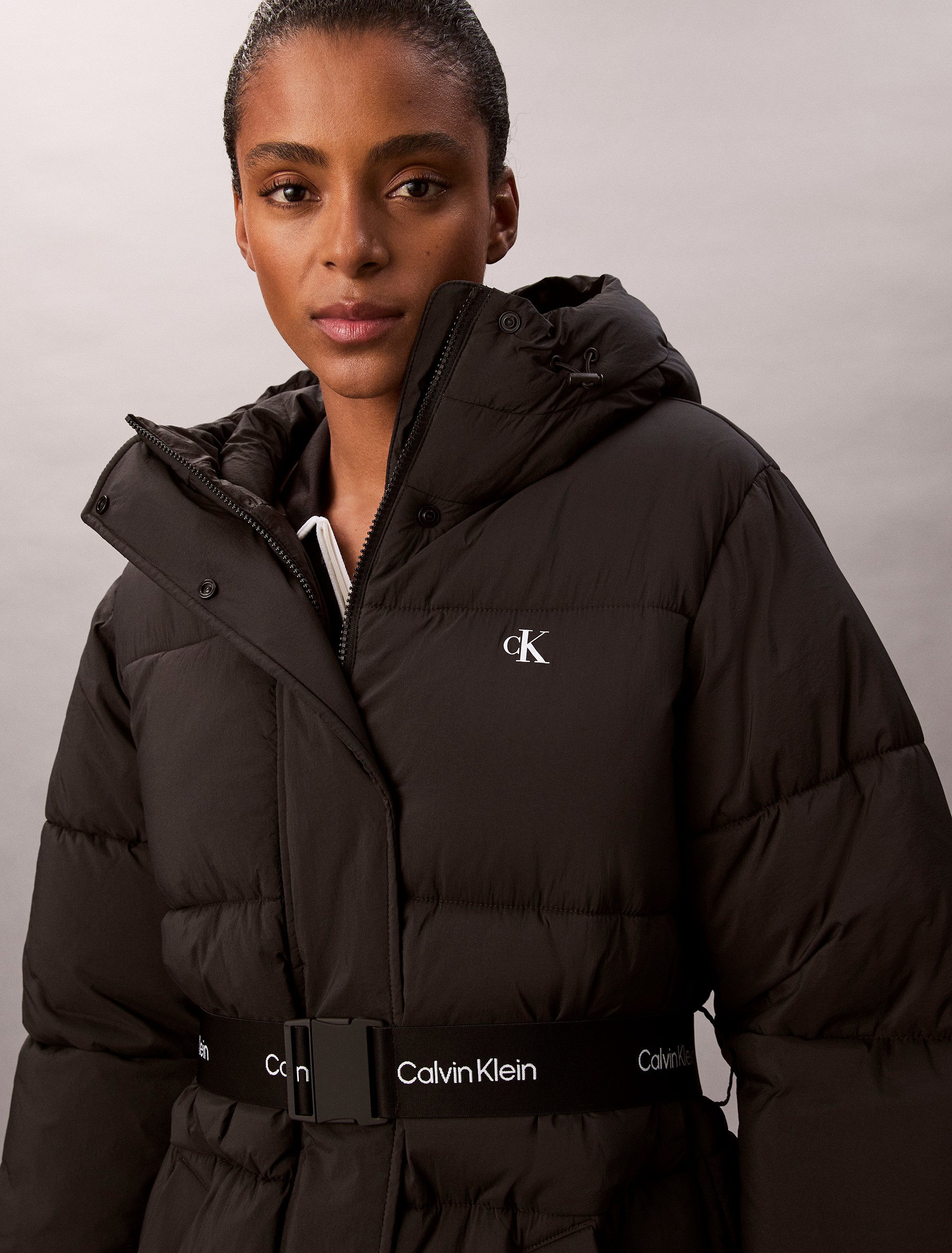 Calvin Klein Jeans Steppjacke BELTED MIDWEIGHT PUFFER Mit Rundhalsausschnitt, regular fit