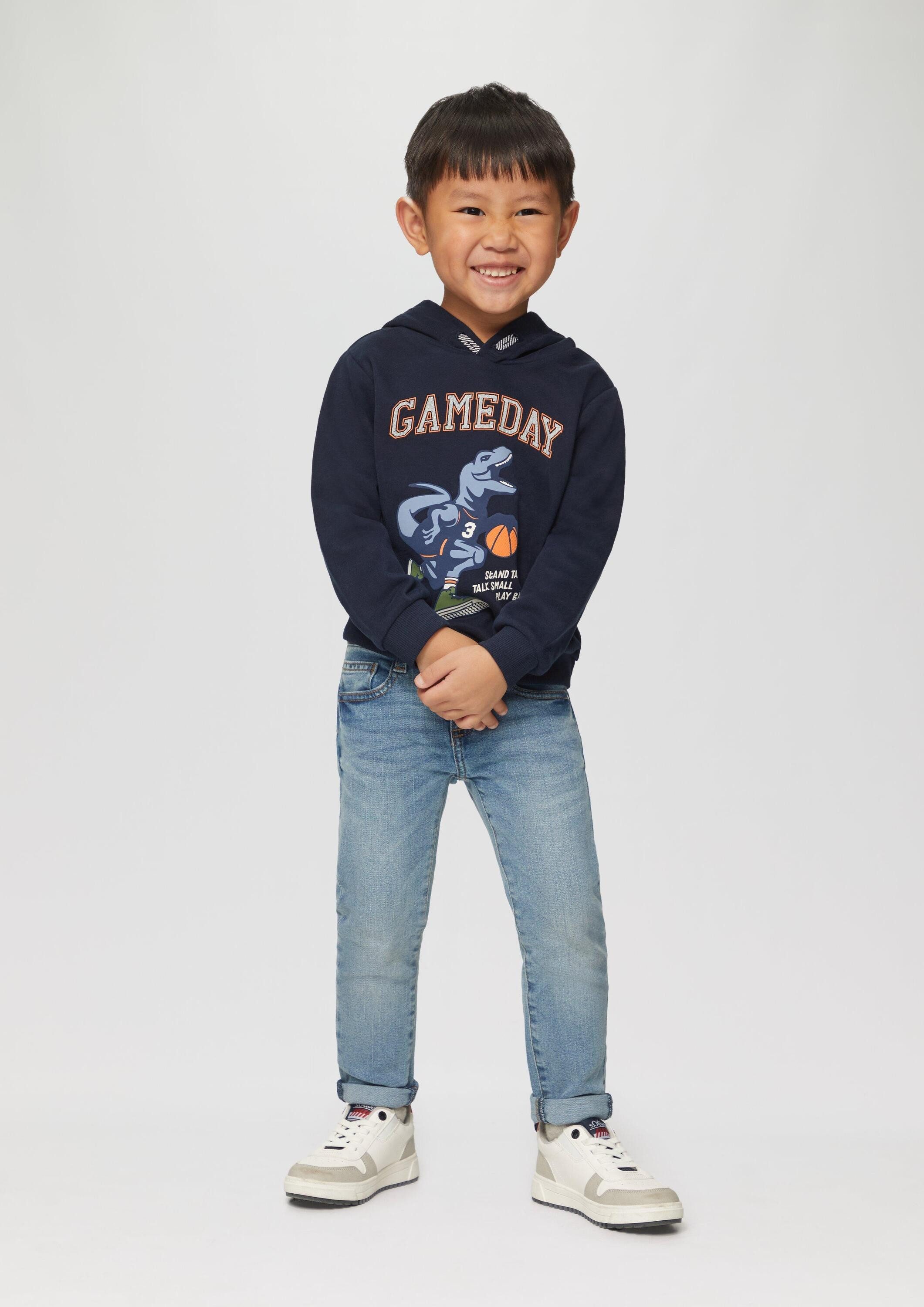 s.Oliver Sweatshirt Sweatshirt Kapuzen-Sweatshirt mit gummiertem Print