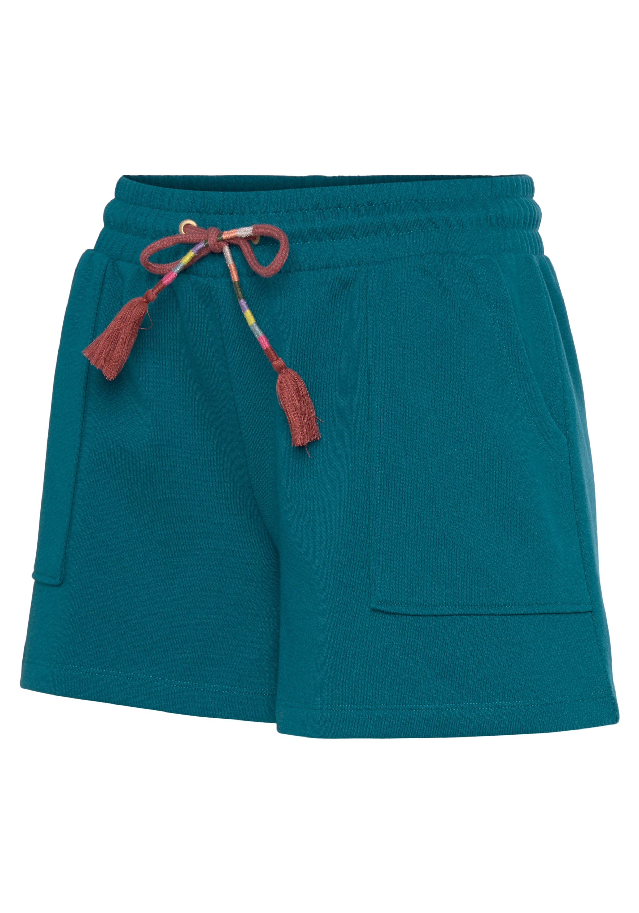 Vivance Sweatshorts Kurze Hose mit aufgesetzten Taschen und Kontrastkordel, Loungewear