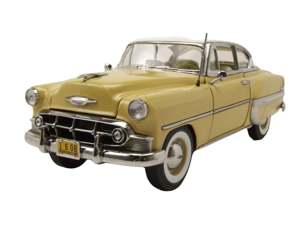 Sun Star Modellauto Chevrolet Bel Air Hardtop Coupe 1953 gelb weiß, Maßstab 1:18