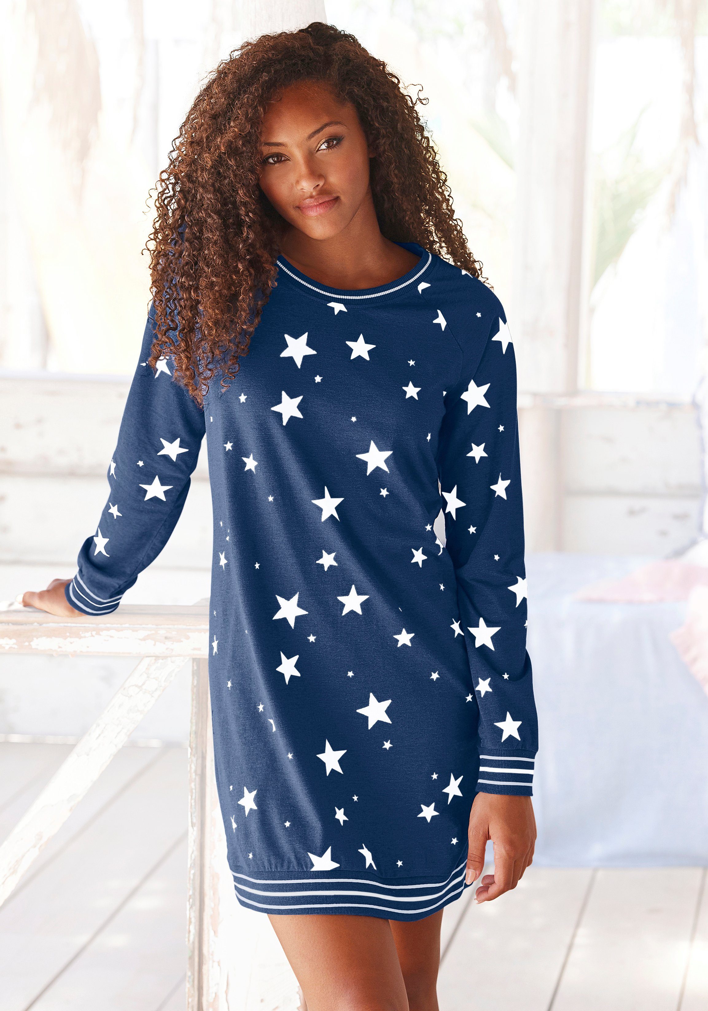 Vivance Dreams Sleepshirt mit angesagtem Sternedruck