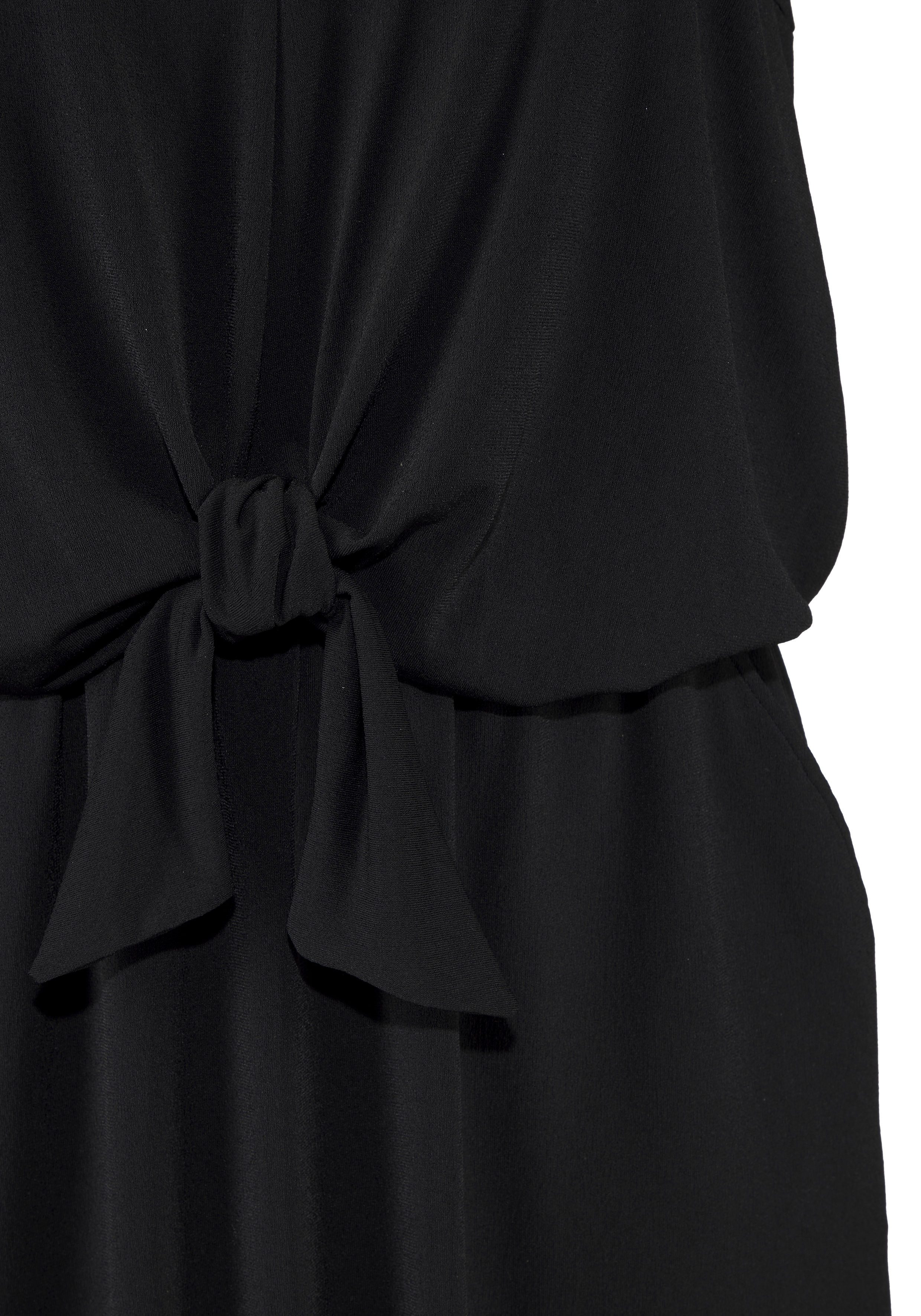 LASCANA Badekleid in figurschmeichelder Form