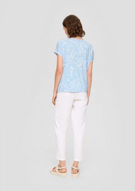 s.Oliver Kurzarmshirt Viskose-Shirt mit All-over-Print im Relaxed Fit