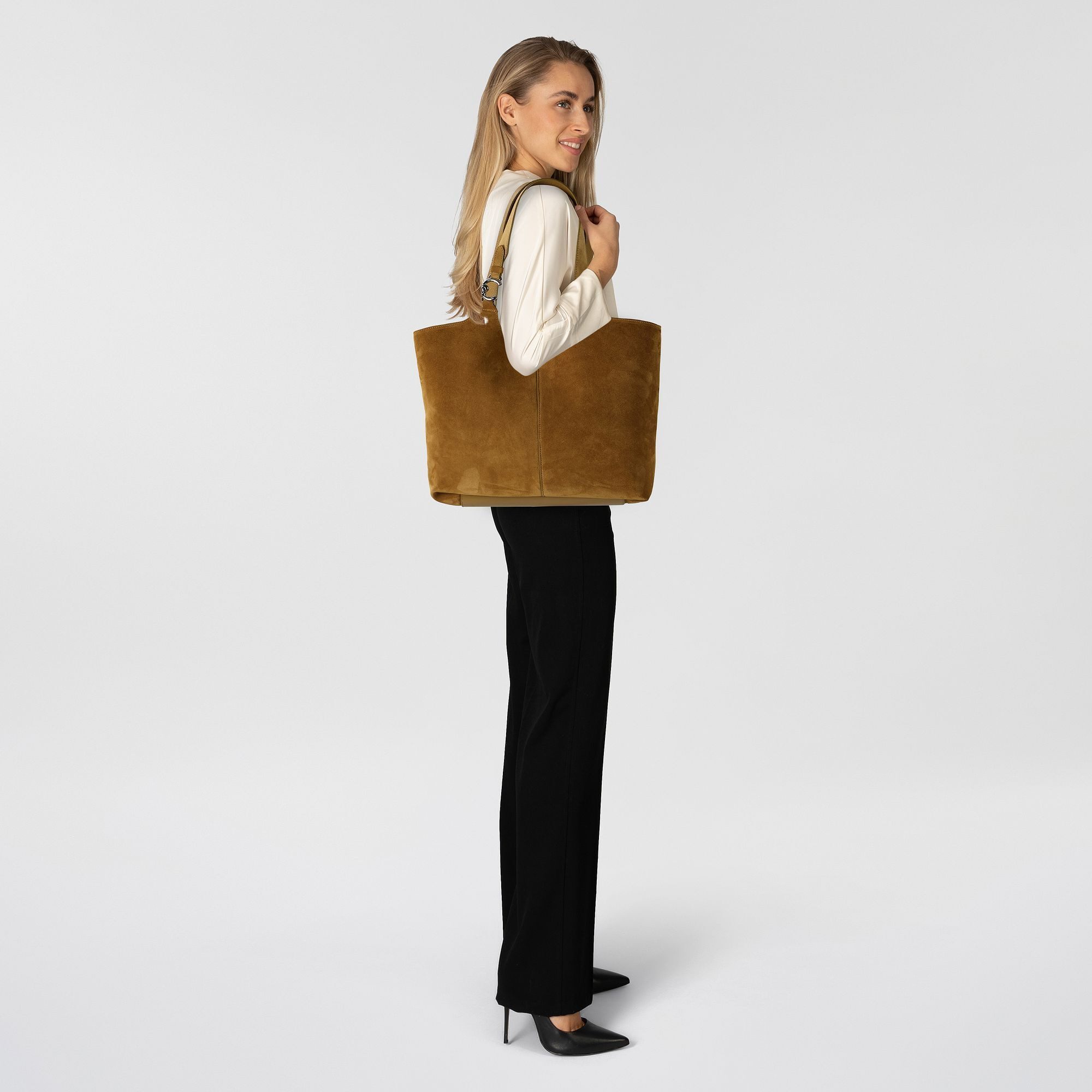 COCCINELLE Schultertasche C-Easy, Leder