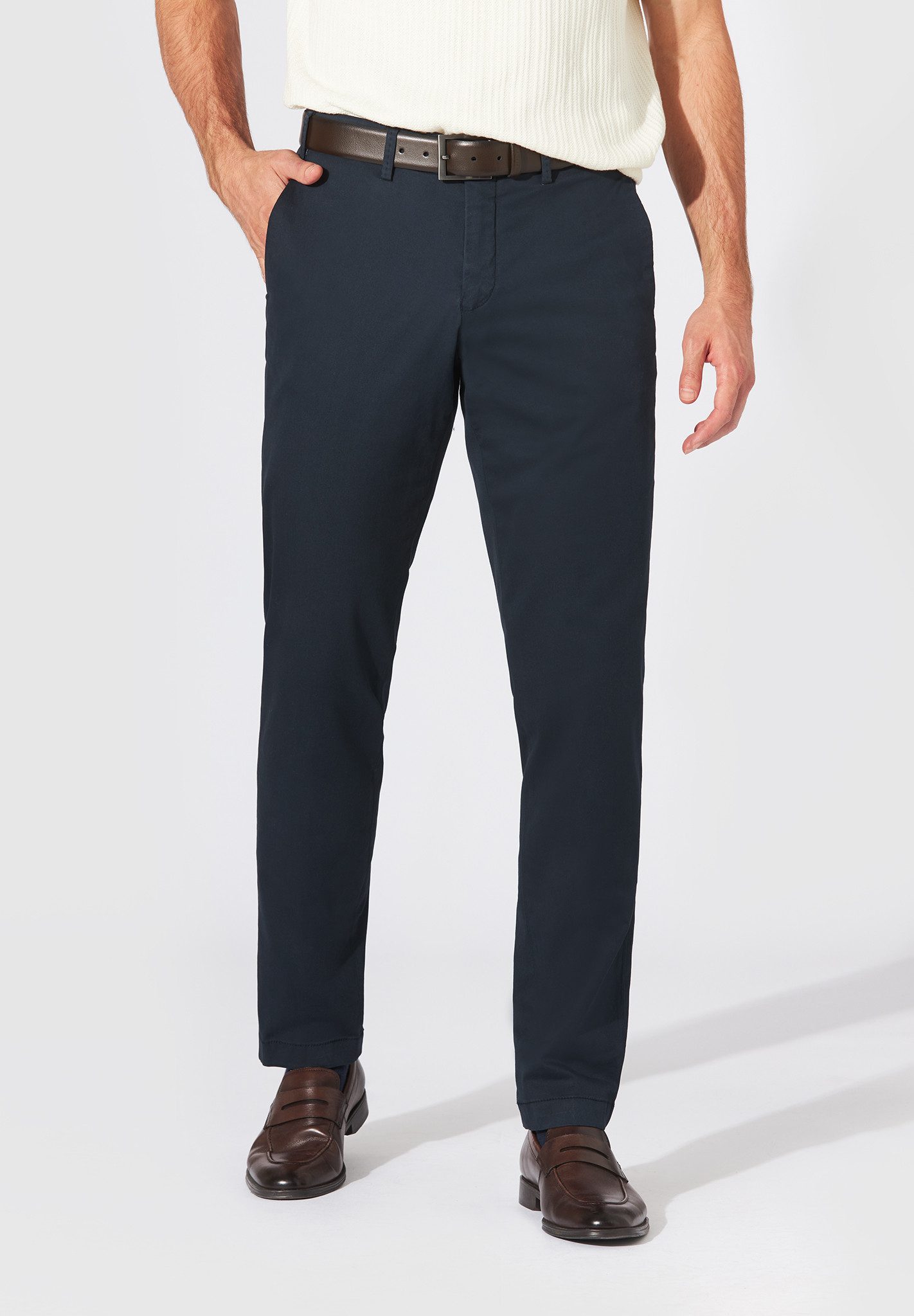 Hiltl Chinos Tilo I Chino Hose Herren Slim Fit Perfetto Twill, marineblau, 52 Premium Baumwollhose mit Stretch, elegante Business Casual Hose Herren