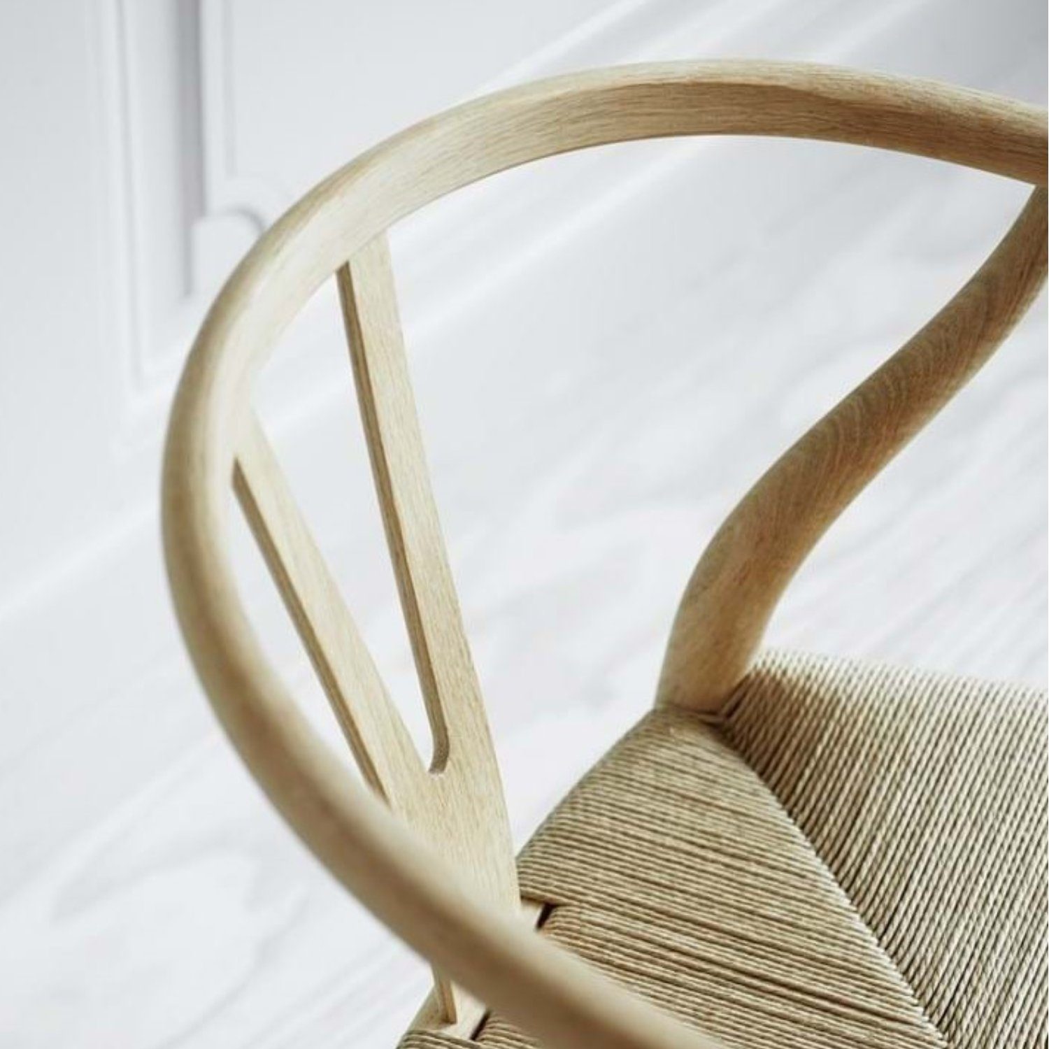 Carl Hansen Esszimmerstuhl Carl Hansen Buche geseift Chair Wishbone Geflecht Stuhl Natur /Y-Chair