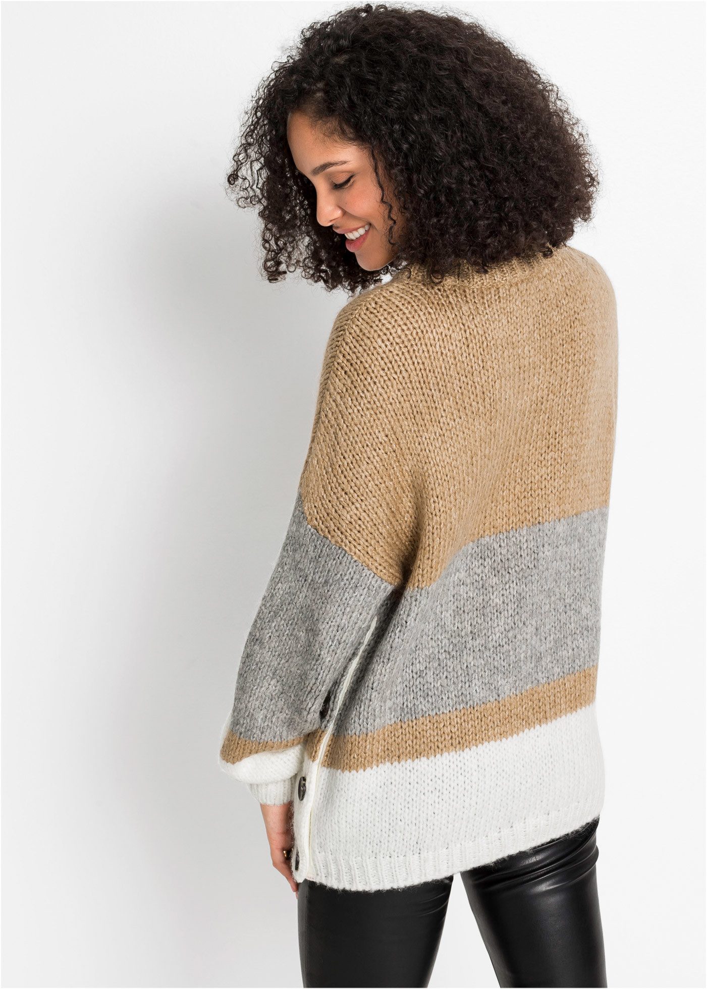 bonprix Strickpullover Oversize-Pullover mit Zierknöpfen günstig online kaufen
