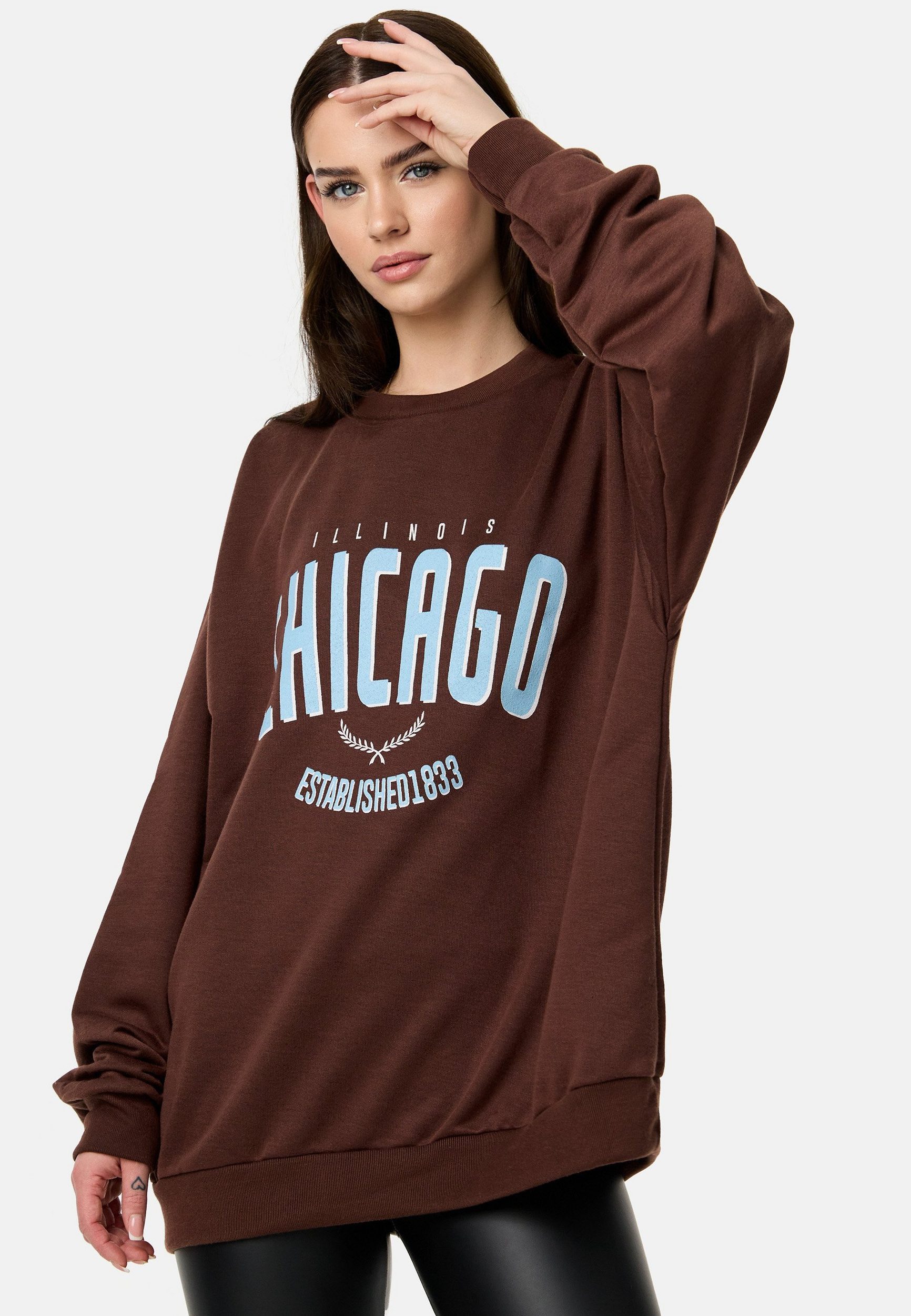 Worldclassca Sweatshirt Worldclassca Oversized Sweatshirt Sweater Shirt Bedruckt Langarmshirt Neue Kollektion - Stilvolle und gemütliche Streetwear Mode