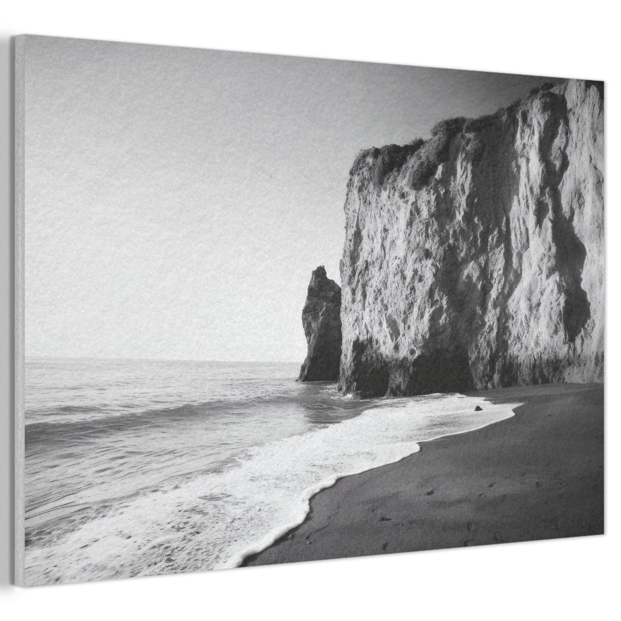 MuchoWow Gemälde Strand - Klippe - Wellen - Fußstapfen, Fotodruck (1 St), Akustikbilder Schallabsorber, Wandpaneele, Akustikpaneele 90x60 cm