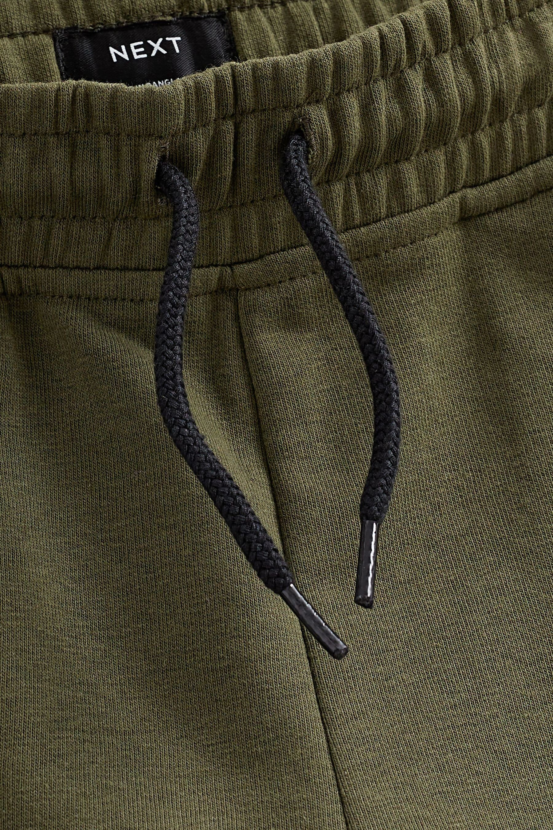 Jersey-Shorts Next Green Sweatshorts (1-tlg) Khaki