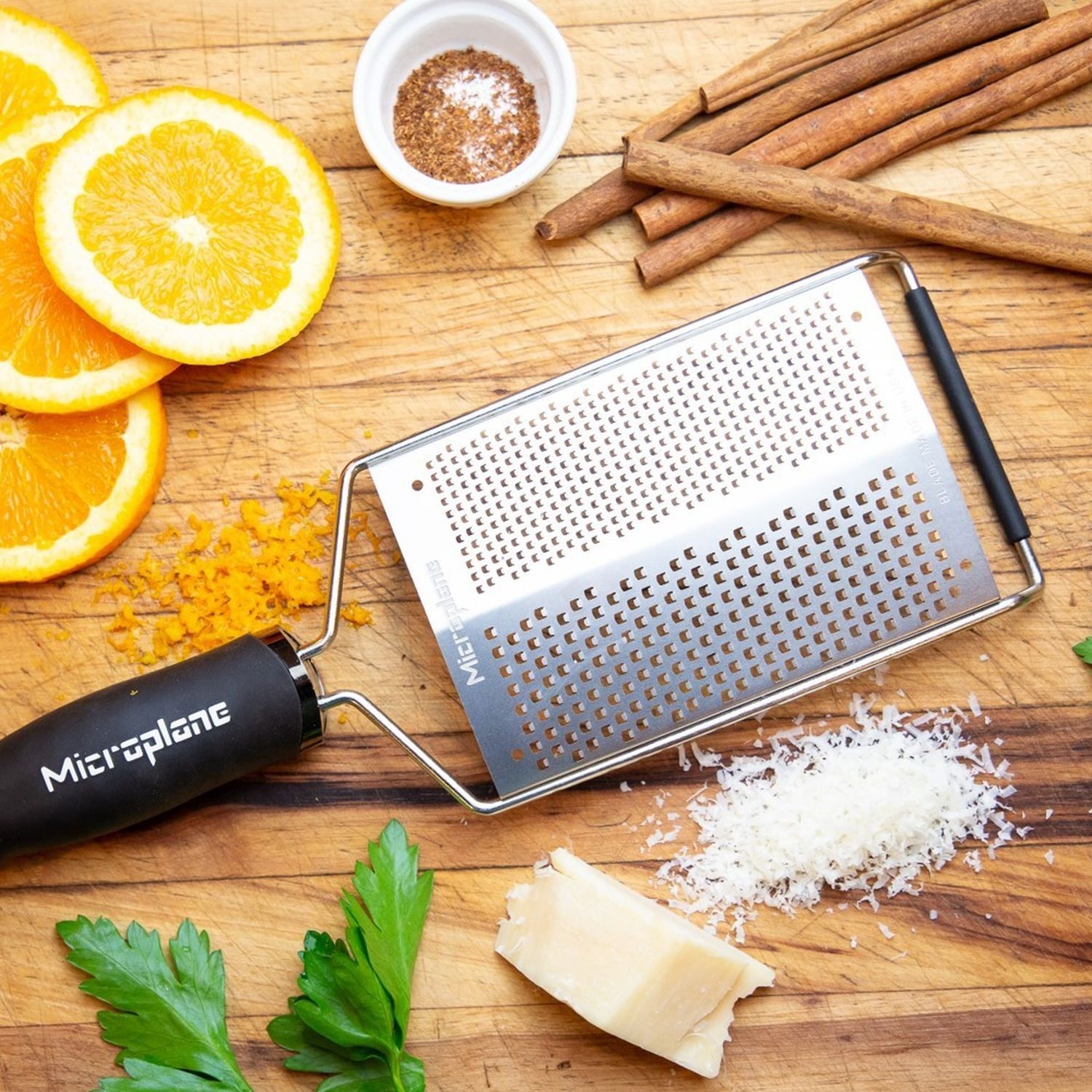 Microplane Küchenreibe Gourmet Doppelreibe Grob & Fein, Edelstahl, Kunststoff