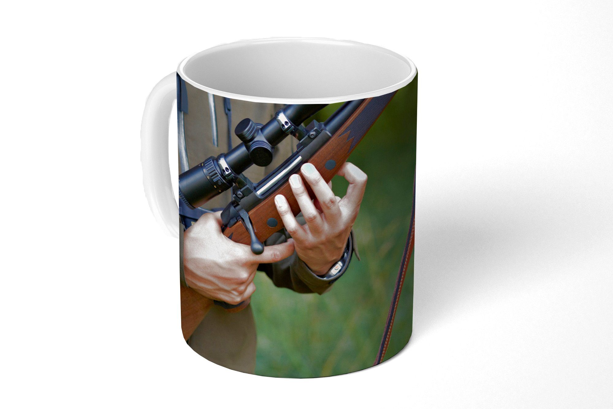 MuchoWow Tasse Ein Mann geht auf die Jagd und lädt sein Gewehr, Keramik, Kaffeetassen, Teetasse, Becher, Teetasse, Geschenk