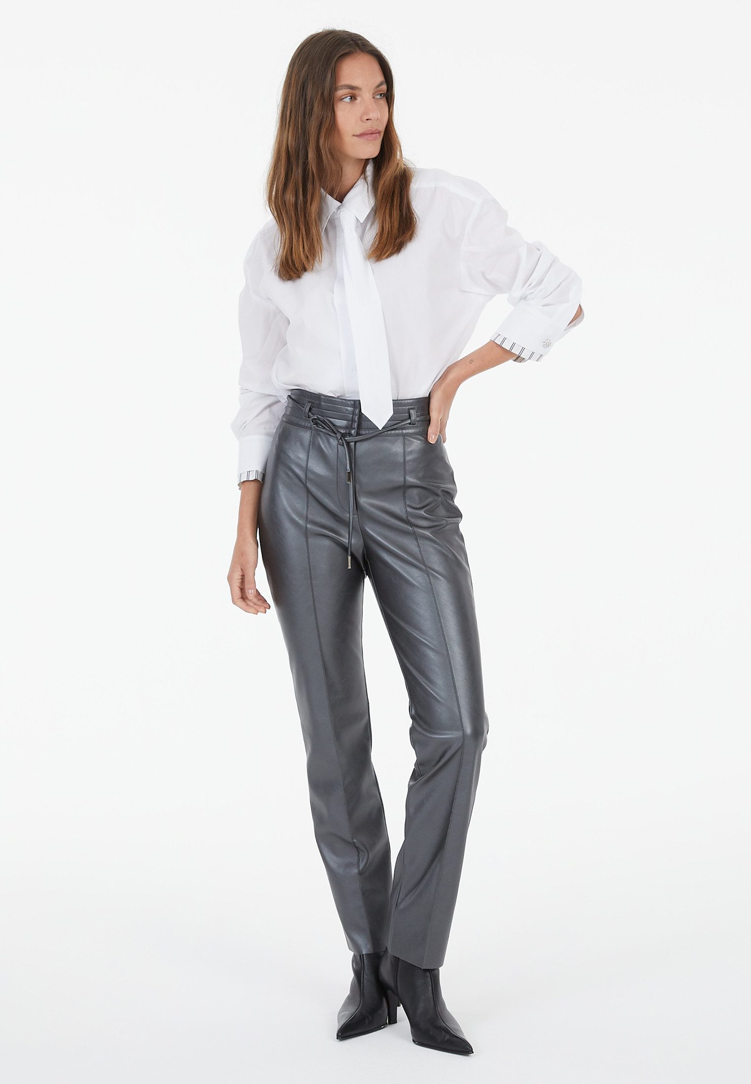 MARC AUREL Lederimitathose aus veganem Leder