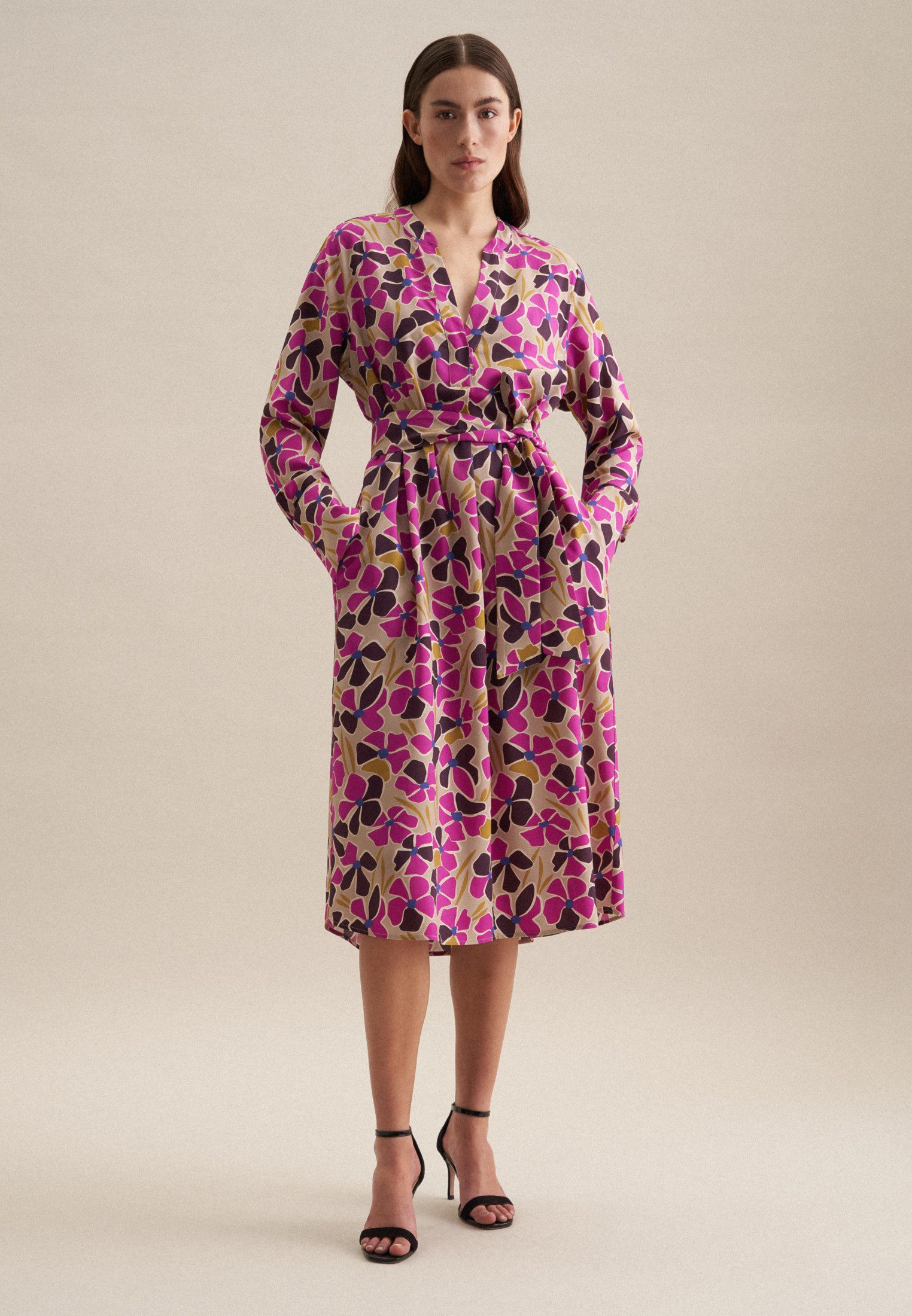 Sommerkleid Schwarze Rose