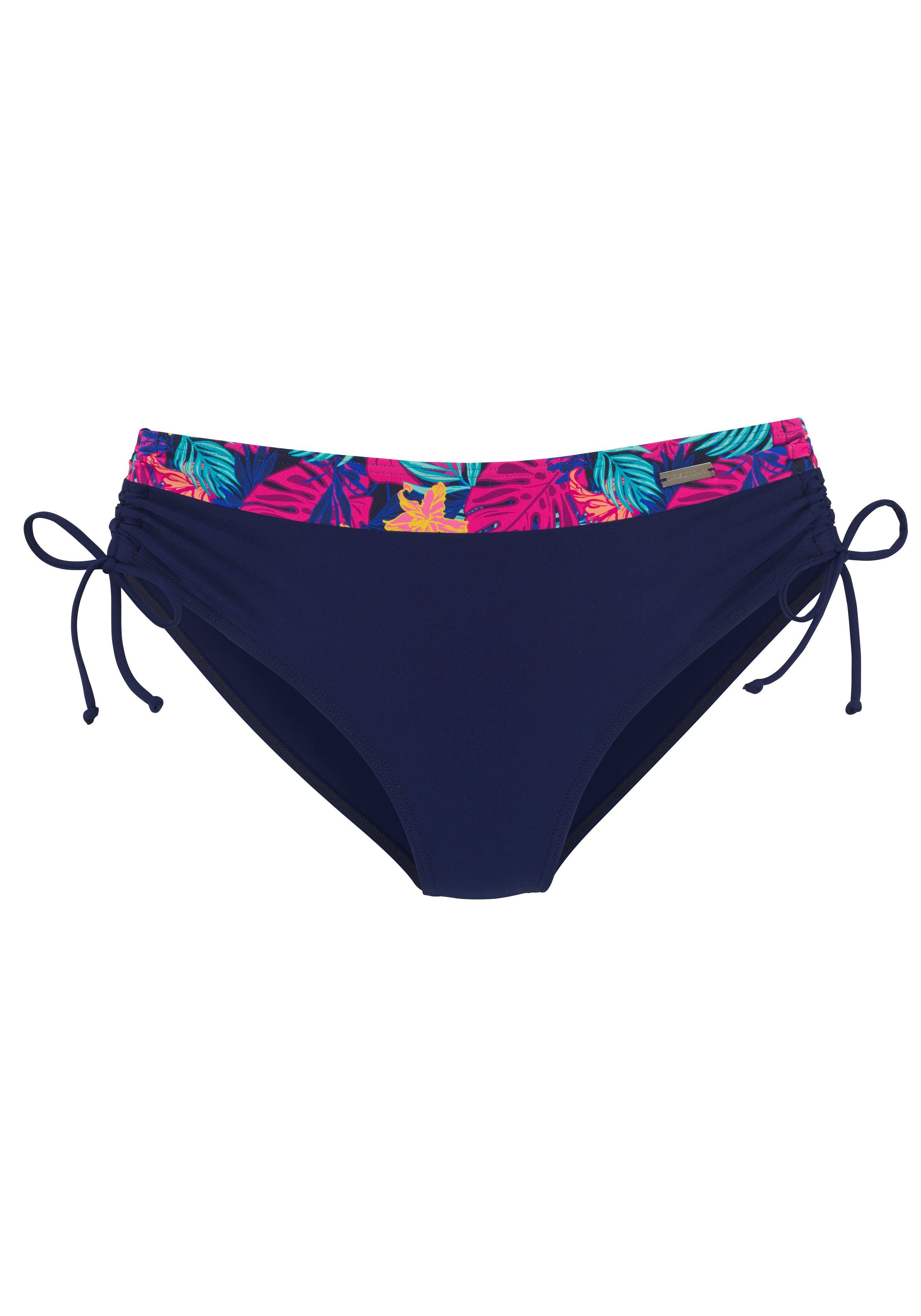 LASCANA Bikini-Hose mit seitlich regulierbarem Bund günstig online kaufen