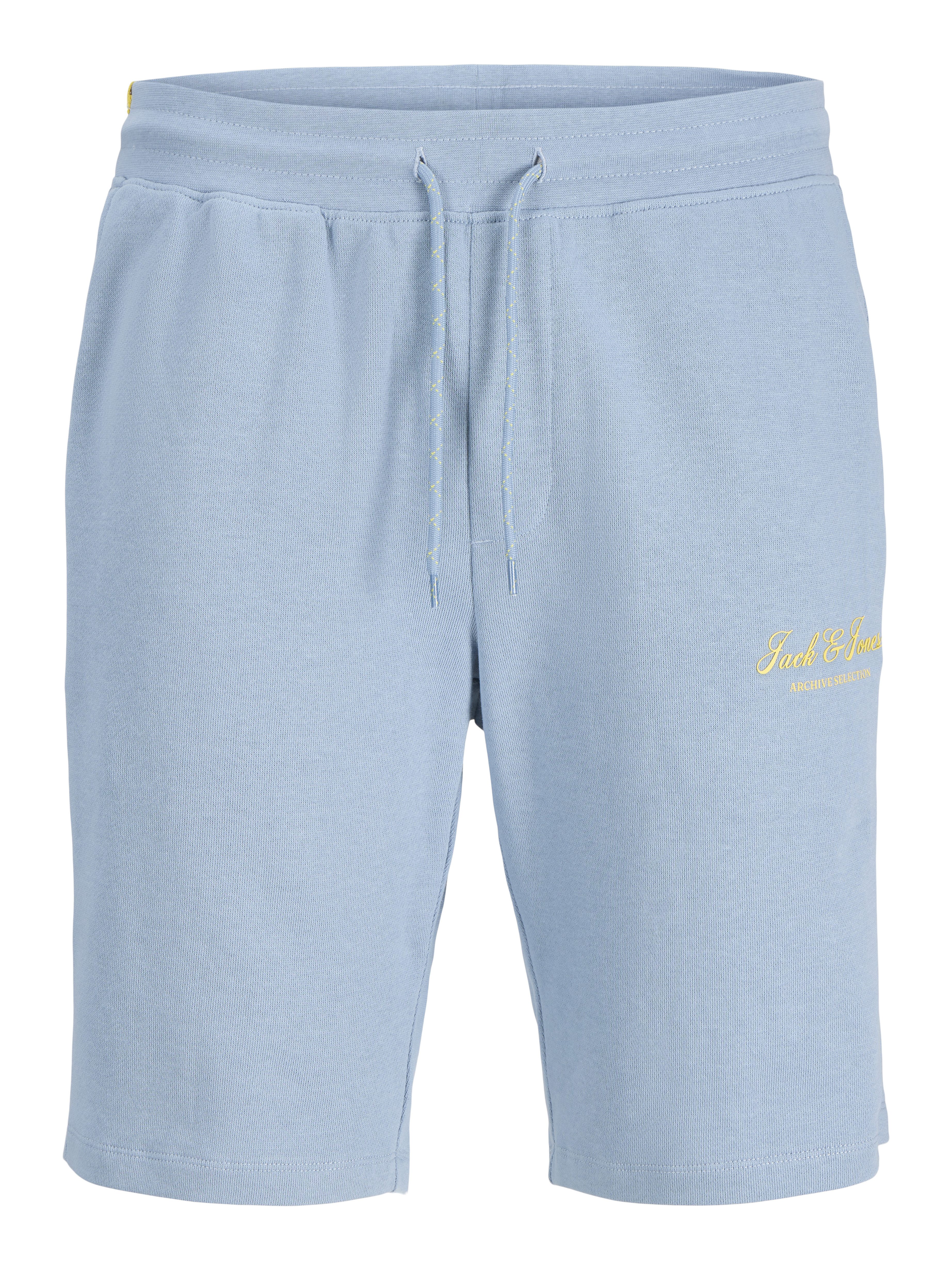 Jack & Jones Laufhose JPSTGORDON ARCHIVE COLOR SWEAT SHORT MID mit Logo Schriftzug