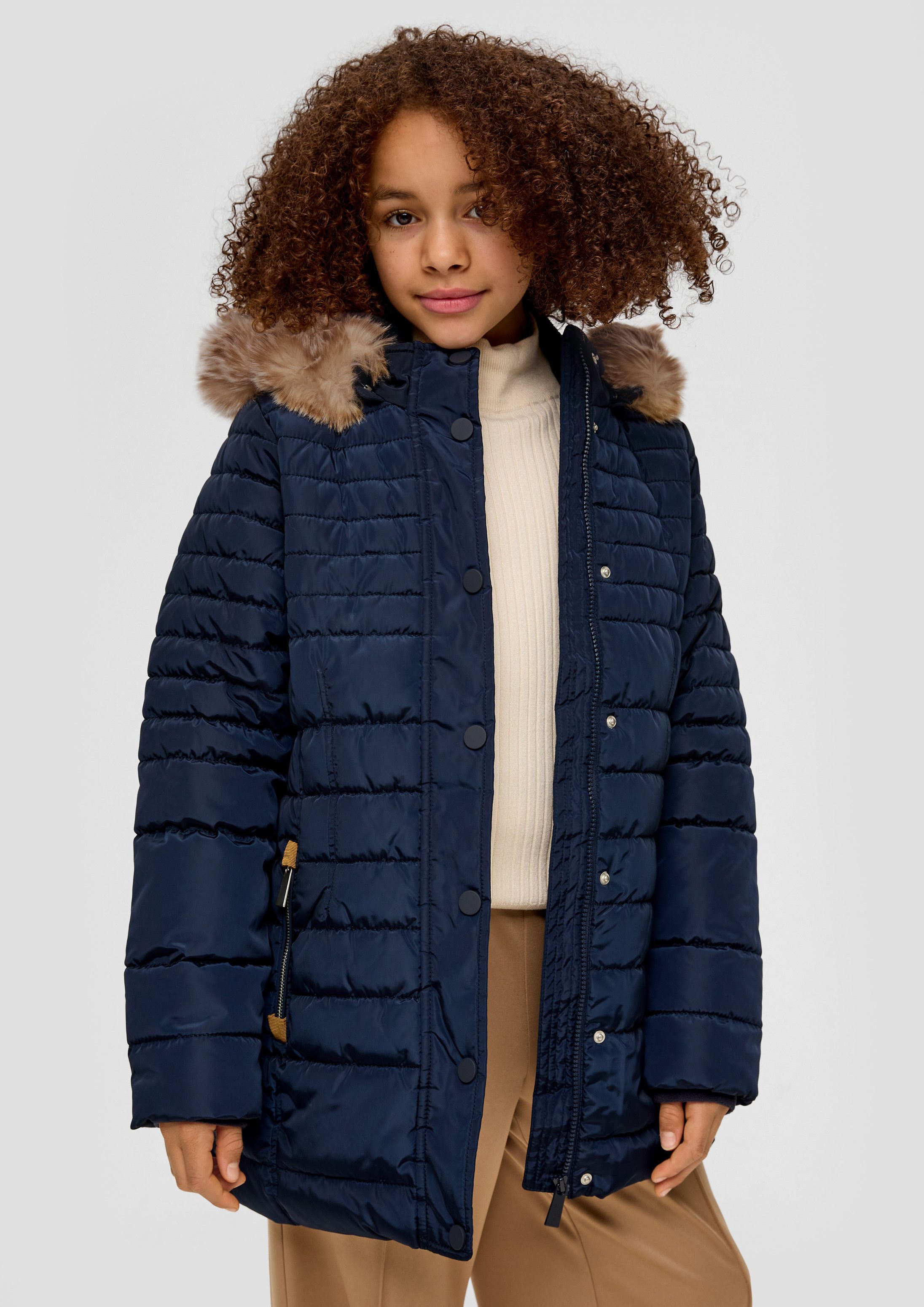 s.Oliver Wintermantel Outdoor-Mantel Steppjacke mit Kunstfellblende – Bild 3 von 3