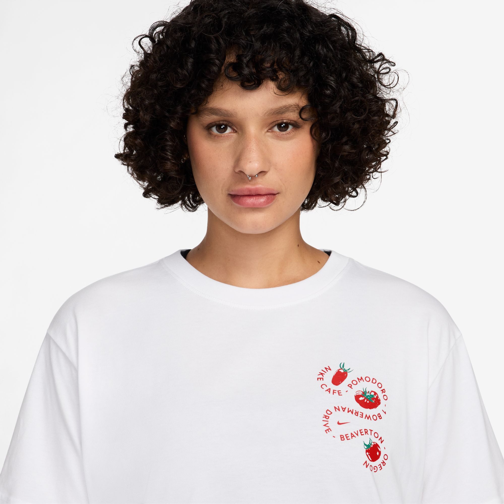 Nike Sportswear T-Shirt W NSW CLSC BF CAFE TOMATO TEE lockere Passform, aus Baumwolle, auch in großen Größen