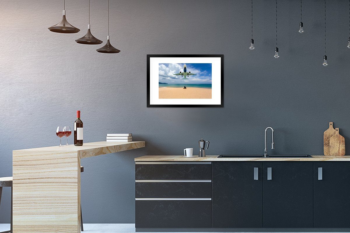 MuchoWow Poster Strand - Meer - Flugzeuge, (1 St), mit Rahmen, Kunstdruck, Gerahmtes Poster, Schwarzem Bilderrahmen