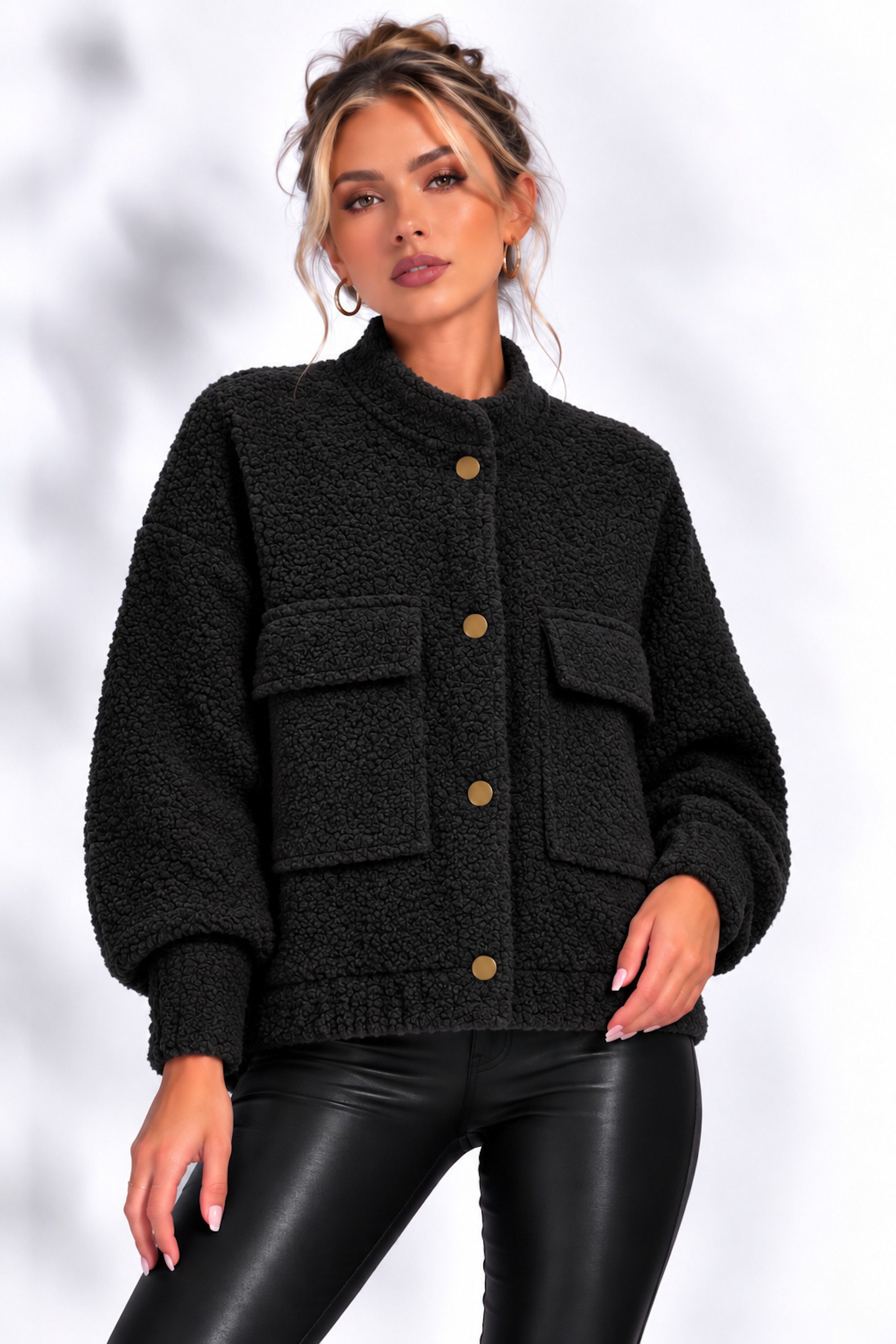 Worldclassca Fellimitatjacke Worldclassca Übergangsjacke oversize Blouson mit Knopf Teddy Jacke Neue Kollektion - Stilvolle und gemütliche Mode für Damen