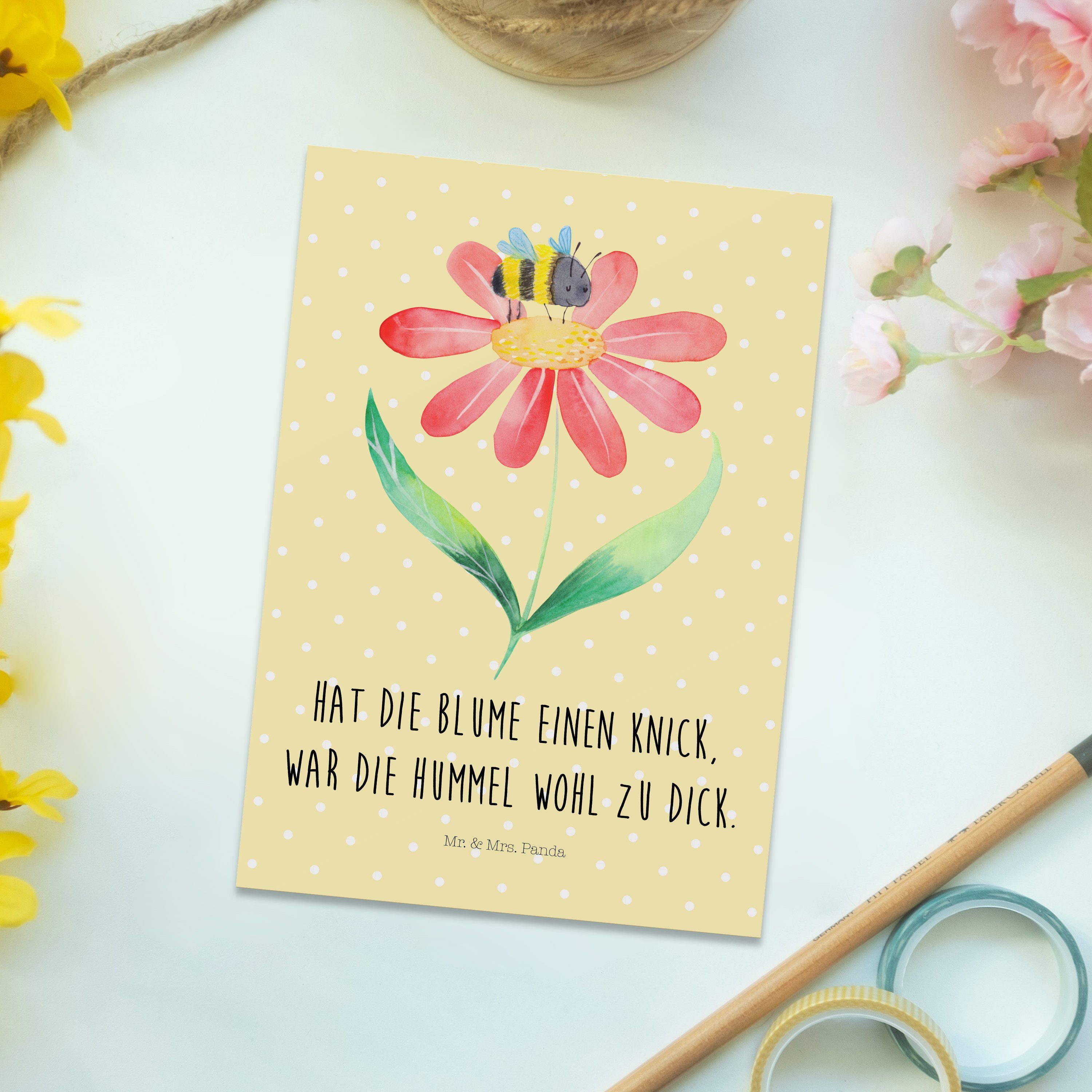 Postkarte Blume - & Geschenk, Geburtstagskarte, Flauschig - Mr. Pastell Gelb Hummel Mrs. Panda
