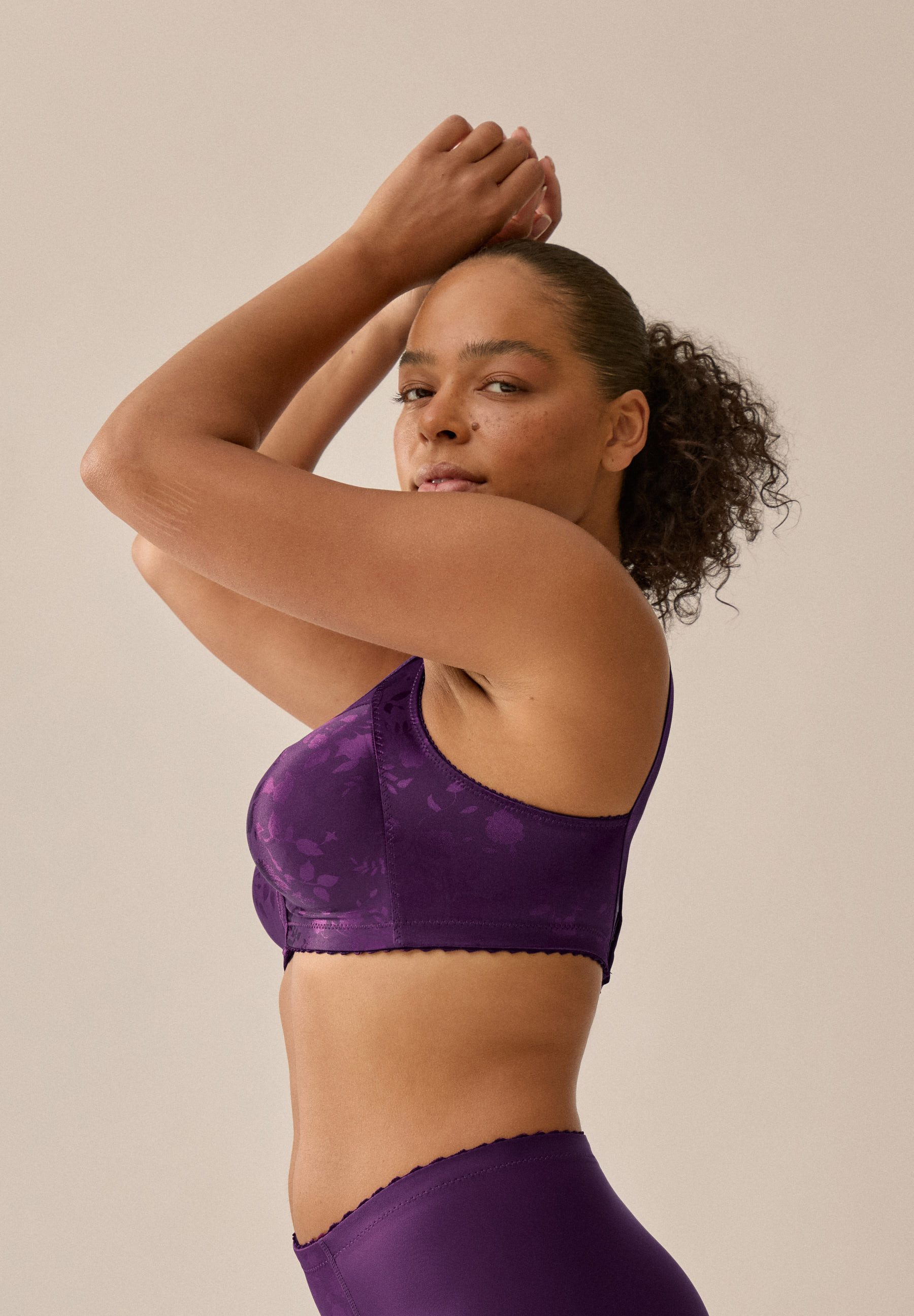 Naturana Minimizer-BH Minimizer (1-tlg) Shaping-Effekt, breite Träger, feminin, bügellos, Satin, Blumenmuster