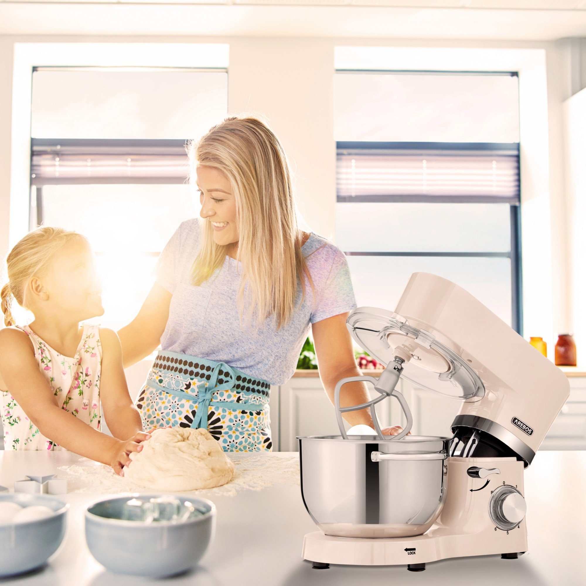 Arebos Küchenmaschine mit 2x Edelstahl-Rührschüsseln 4,5 & 5,5L, 1500 W, 5,50 l Schüssel, Küchenmixer mit Rührhaken, Knethaken, Schlagbesen und Spritzschutz